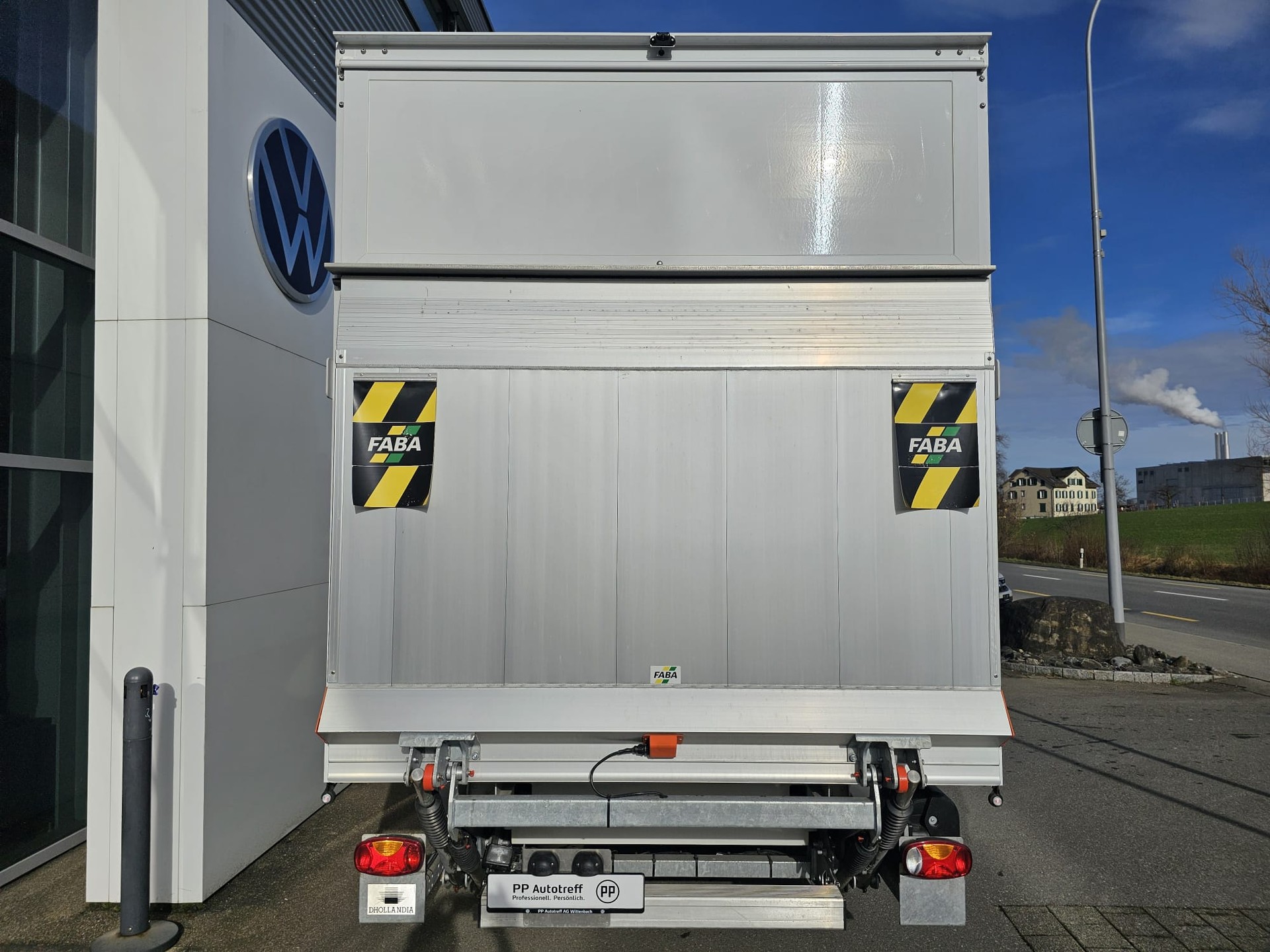 VW Crafter 35 2.0 BiTDI Champ. HD L3 Kip./Prit./Kof.+Heb. RWD A-image-2