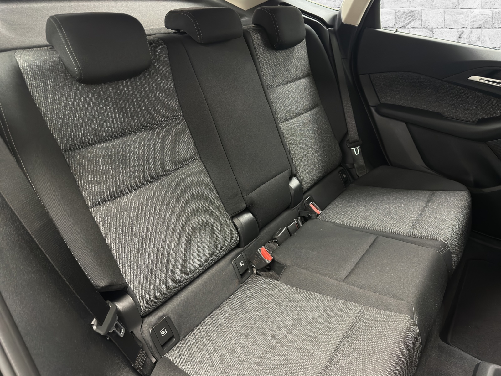 BMW 225e xDrive Act. Tourer-image-15