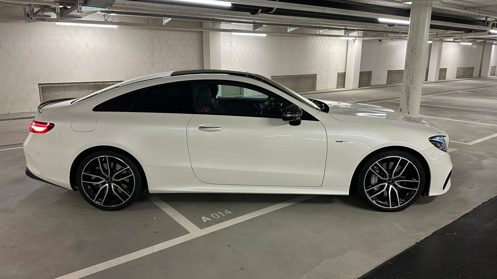 MERCEDES-BENZ E 53 Coupé AMG 4 Matic+ 9G-Tronic-image-2