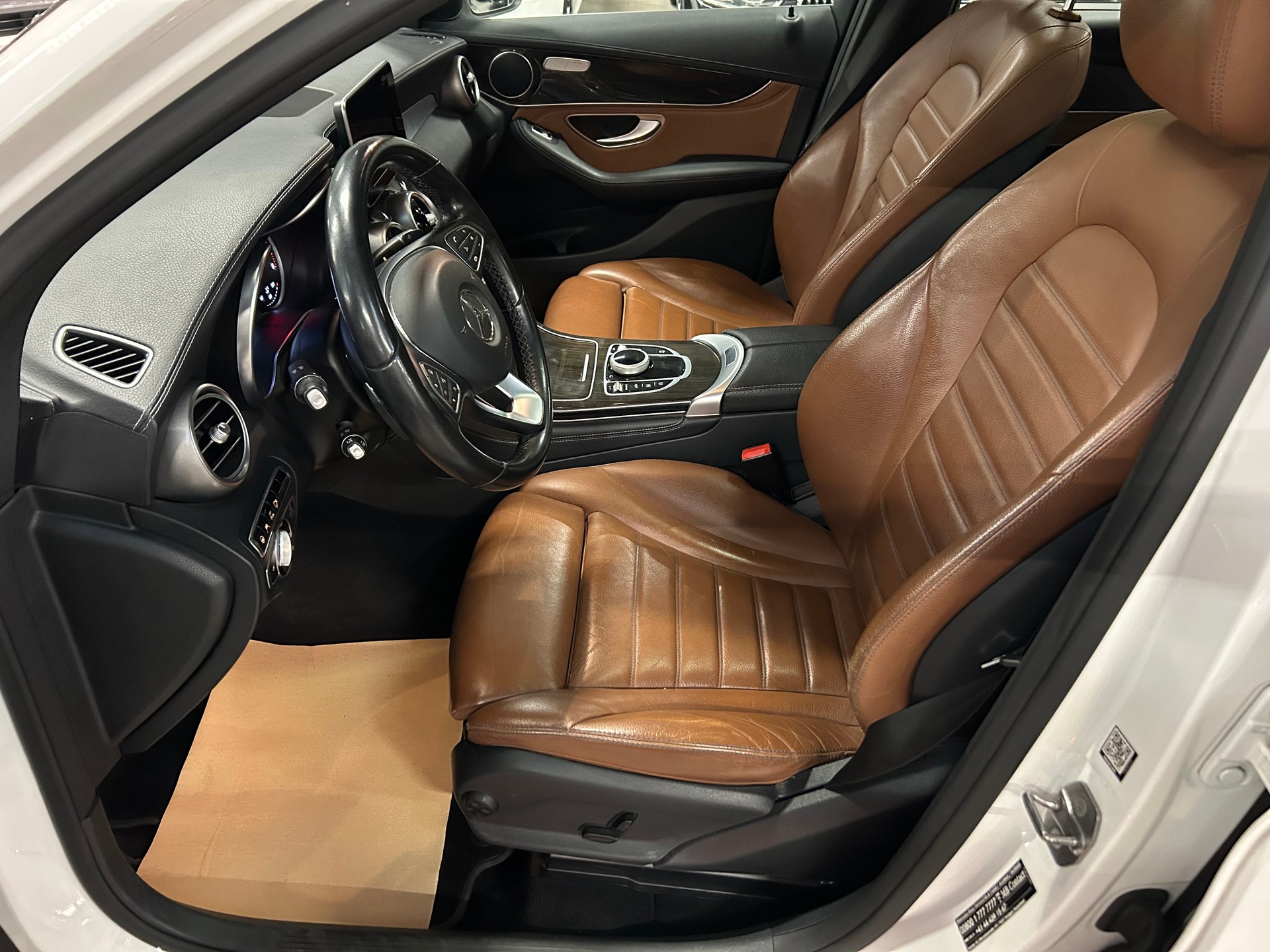 MERCEDES-BENZ GLC 250 d Exclusive 4Matic 9G-Tronic-image-9