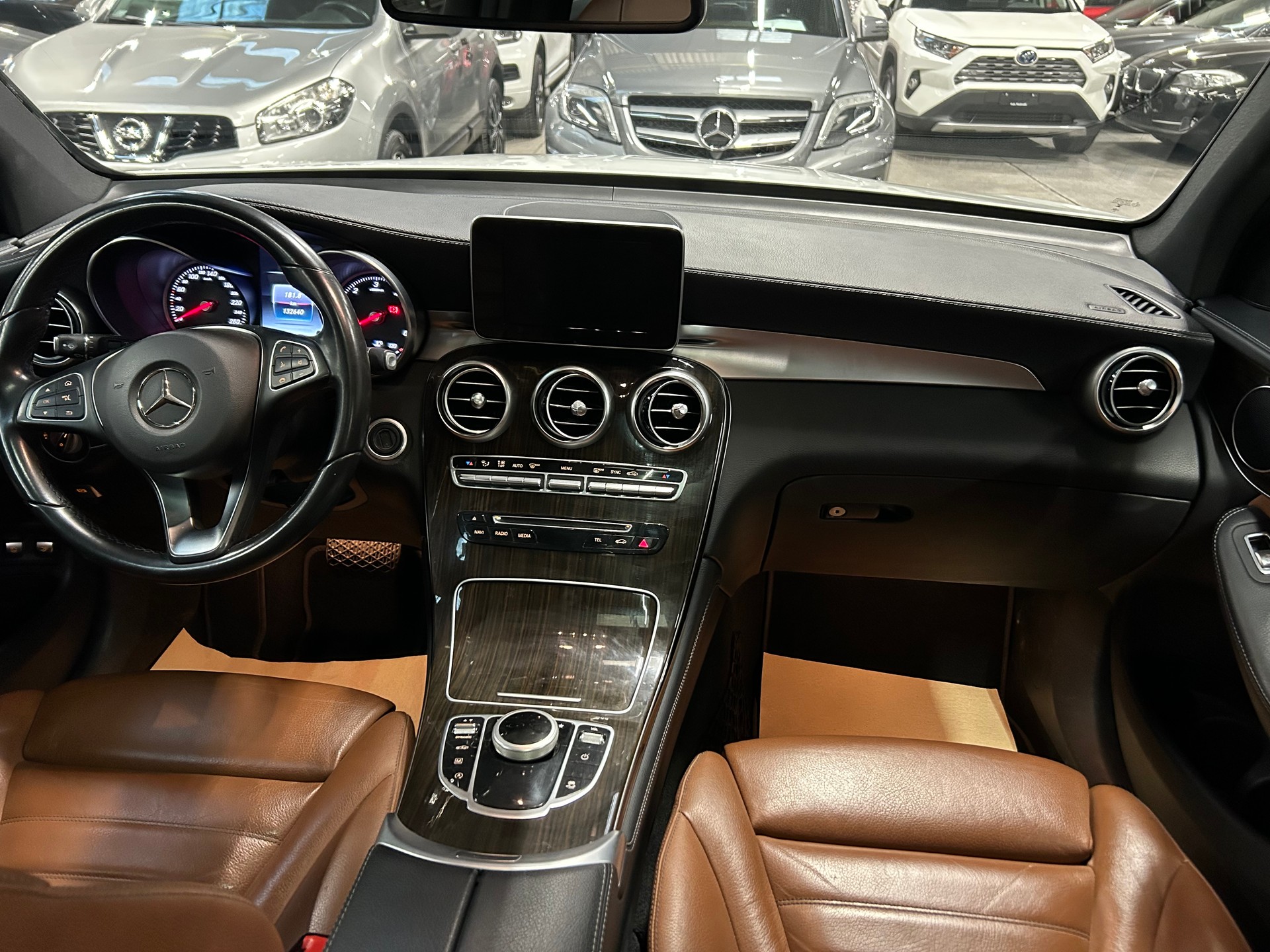 MERCEDES-BENZ GLC 250 d Exclusive 4Matic 9G-Tronic-image-12