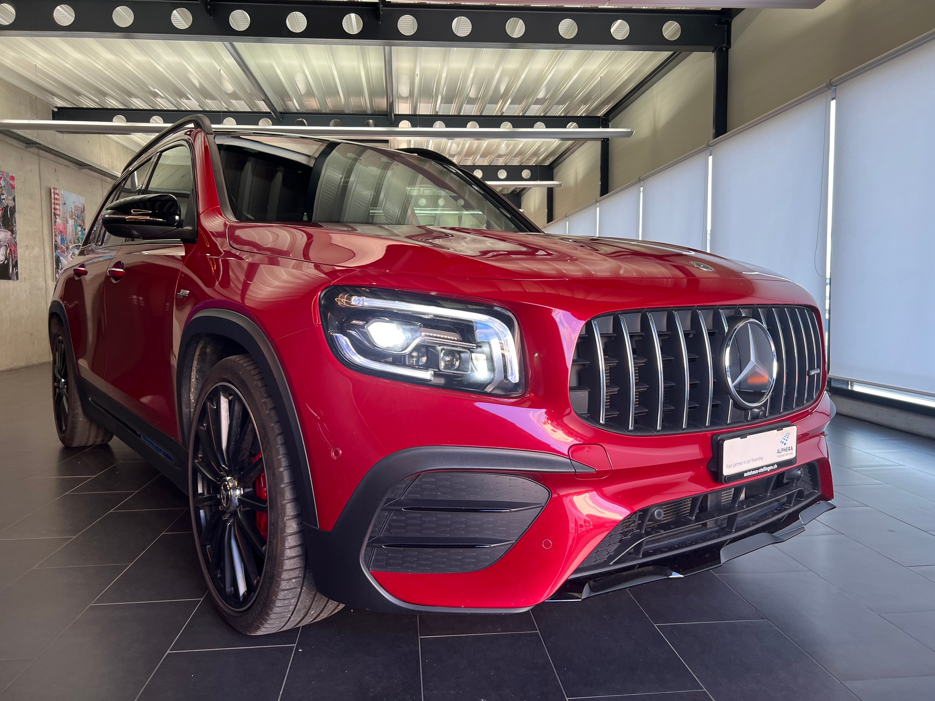 MERCEDES-BENZ GLB 35 AMG 4Matic 8G-Tronic-image-2