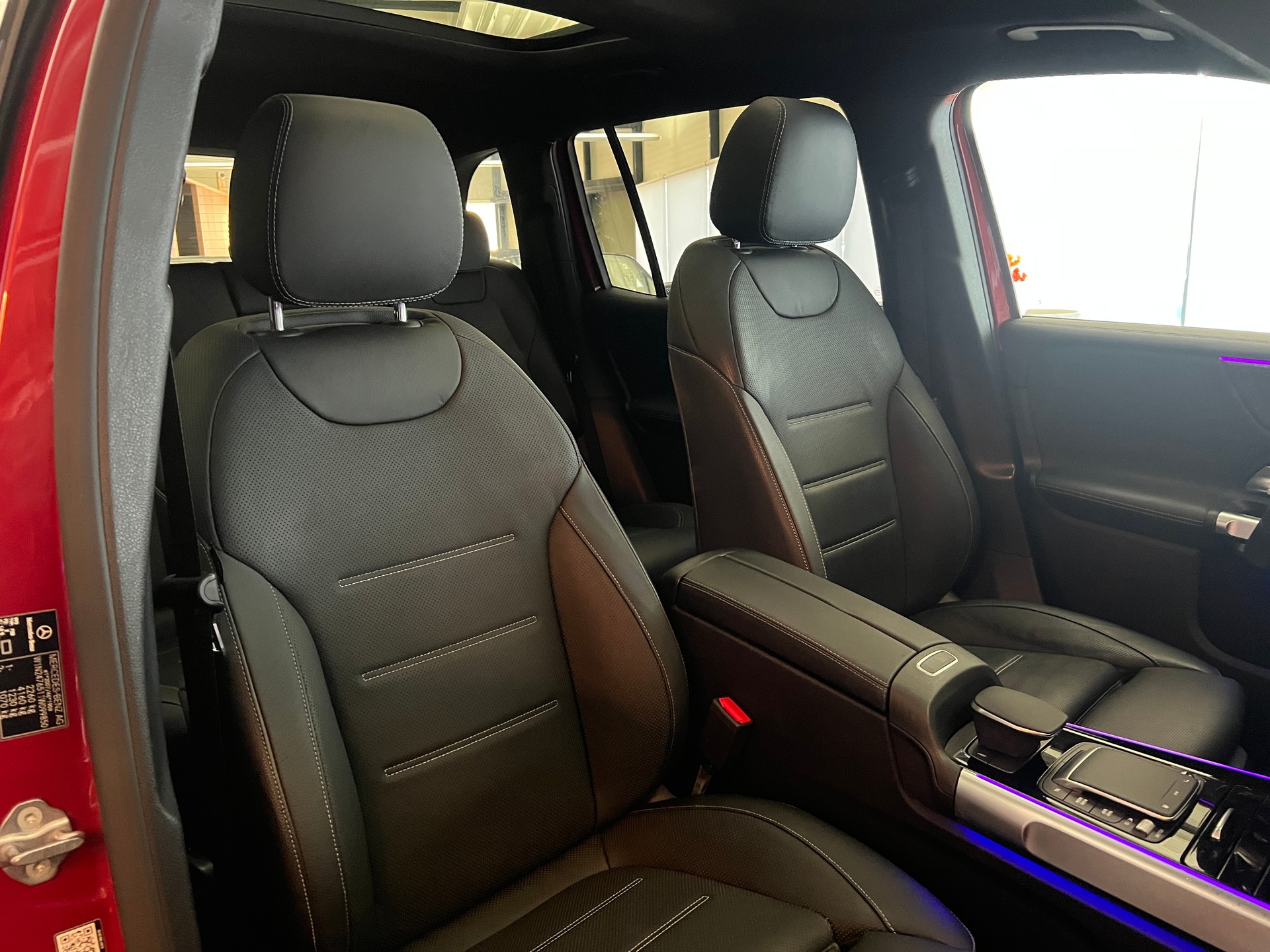 MERCEDES-BENZ GLB 35 AMG 4Matic 8G-Tronic-image-27