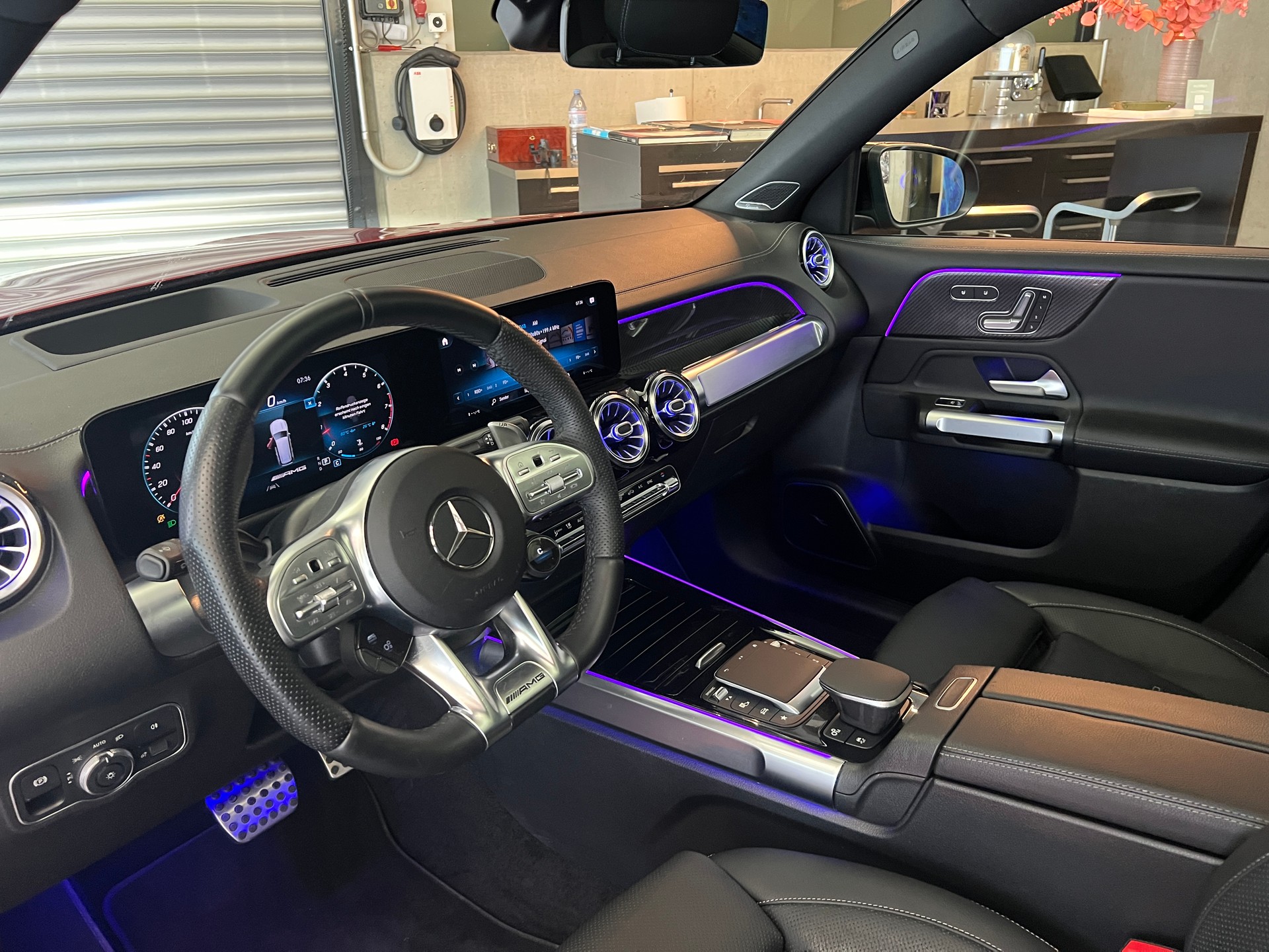 MERCEDES-BENZ GLB 35 AMG 4Matic 8G-Tronic-image-10