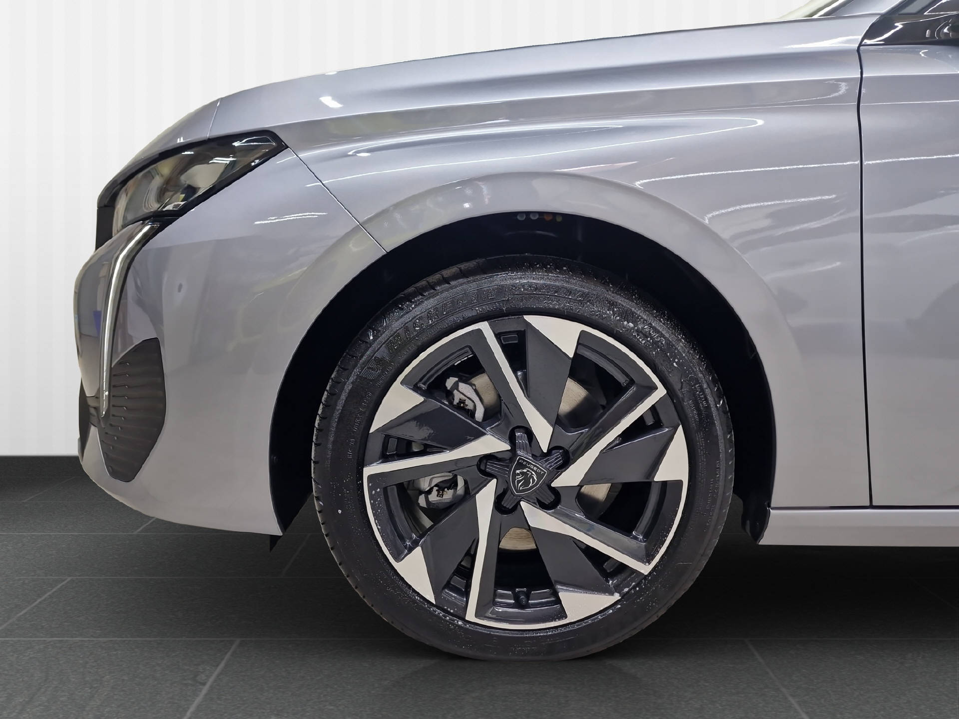 PEUGEOT 308 SW 1.2 Hybrid Allure-image-11