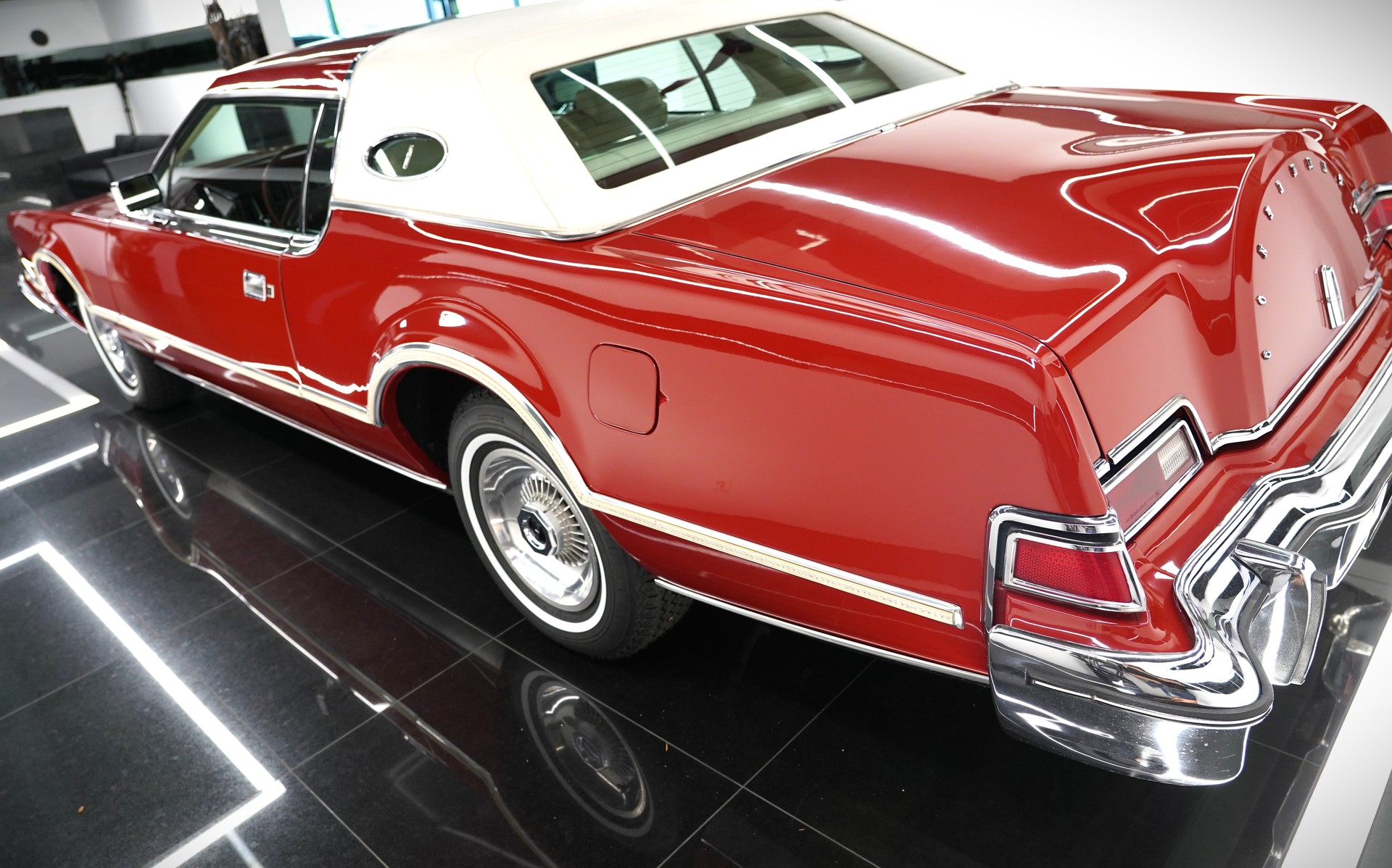 FORD Continental Mark IV ( Lincoln Mark IV)-image-6