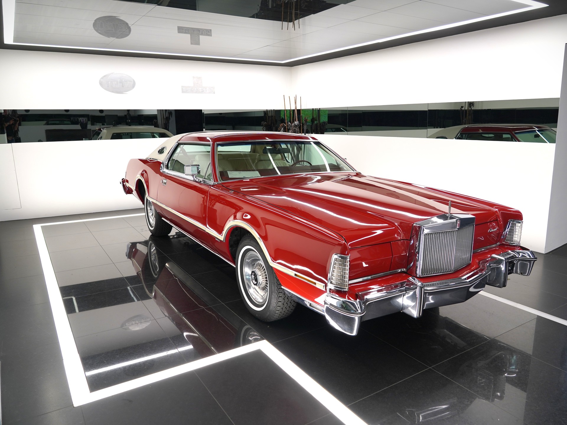 FORD Continental Mark IV ( Lincoln Mark IV)-image-4