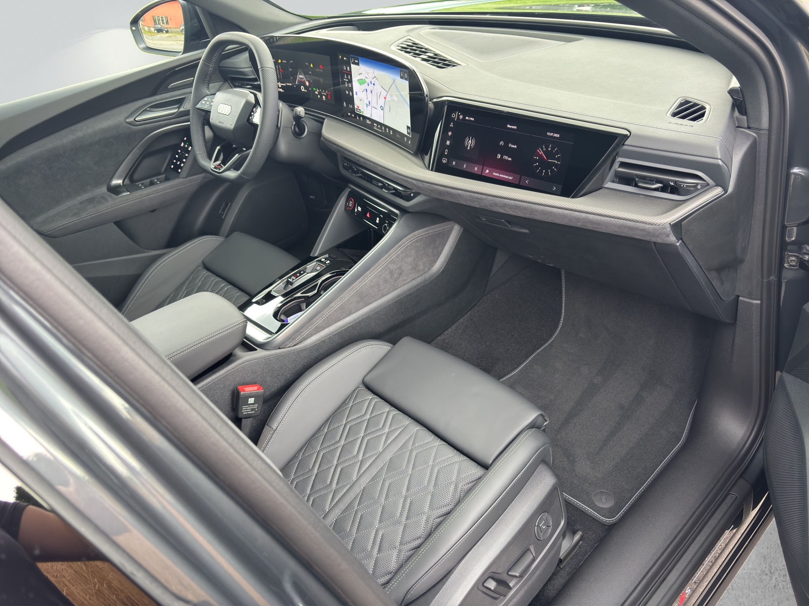 AUDI SQ5 Sportback TFSI quattro S-tronic-image-7