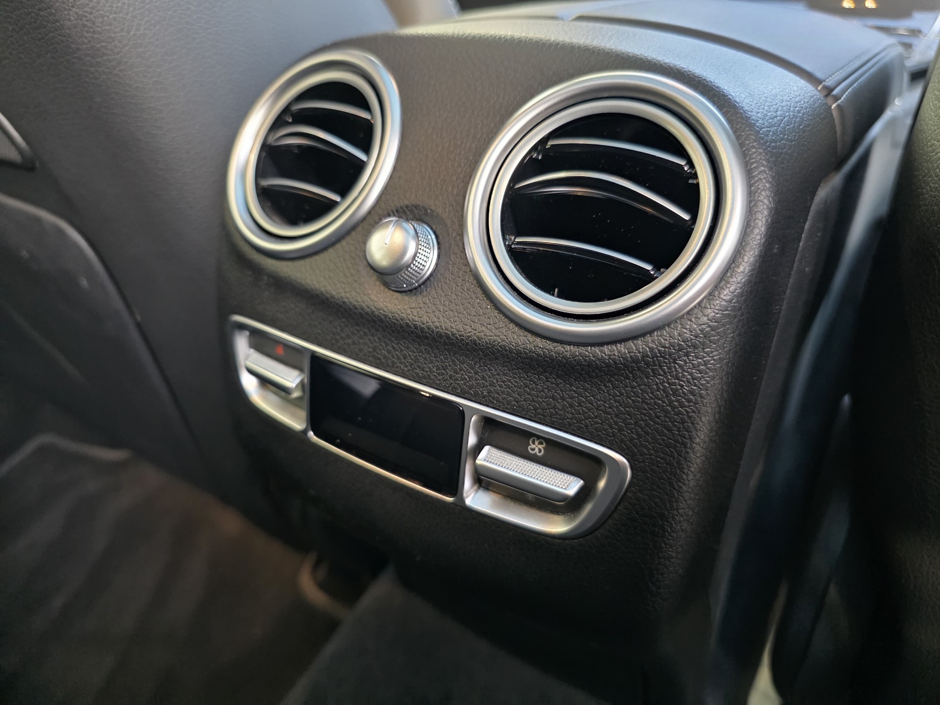 MERCEDES-BENZ GLC 43 AMG 4Matic 9G-Tronic-image-9