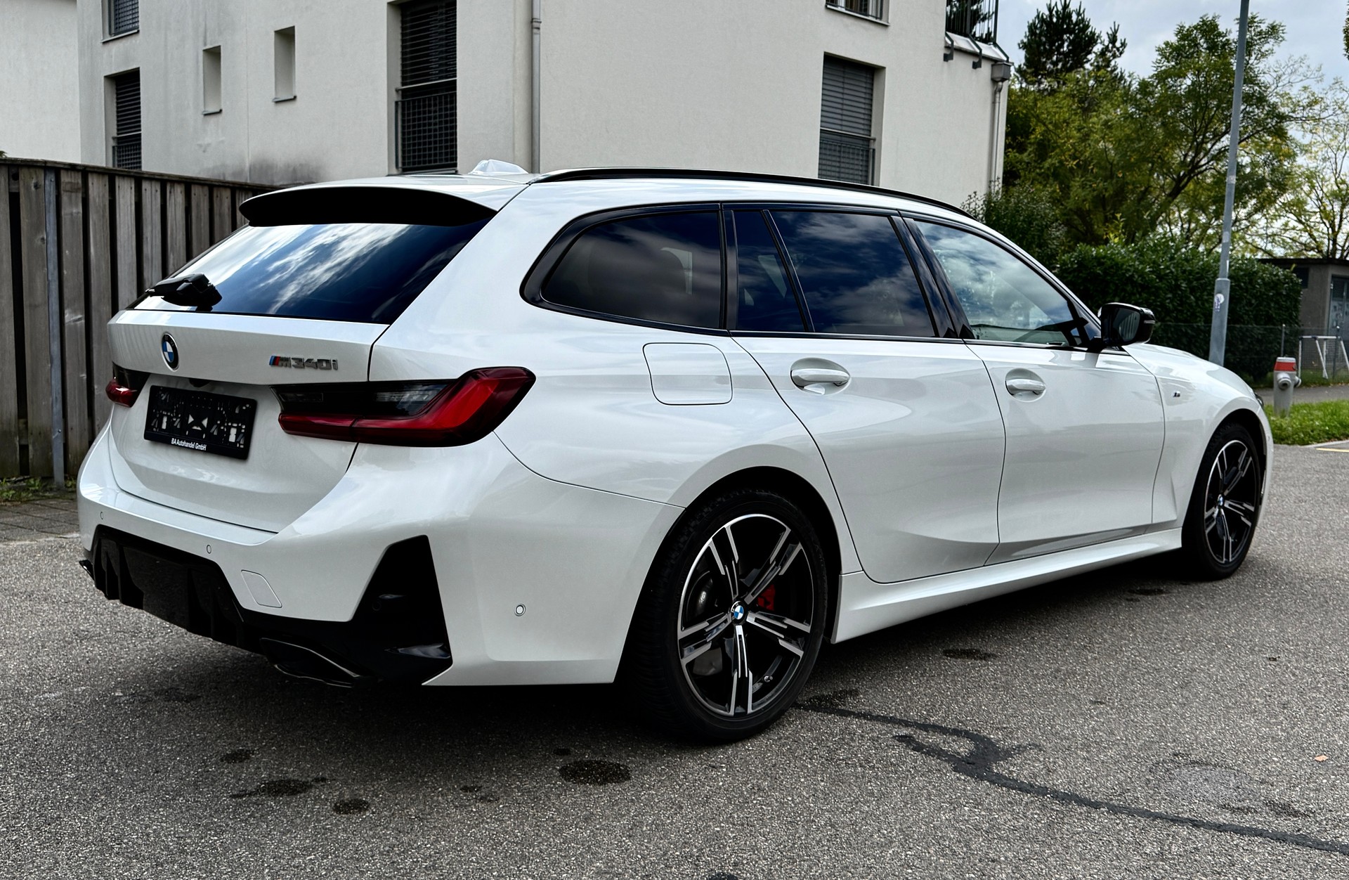 BMW M340i xDRIVE 48V TOURING STEPTRONIC M SPORT PRO*FACELIFT*EL. PANORAMA-GLASSCHIEBEDACH*EL. AHK*-image-8