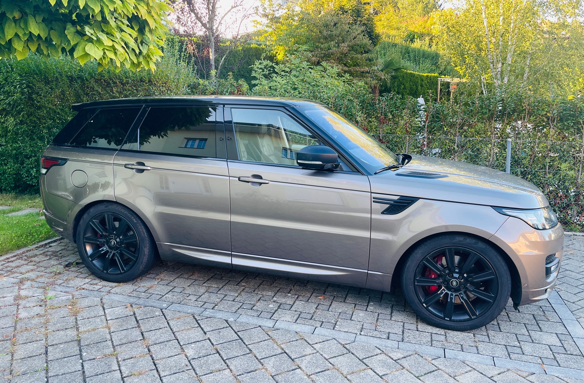 LAND ROVER Range Rover Sport 3.0 SDV6 Hybrid HSE Automatic-image-1