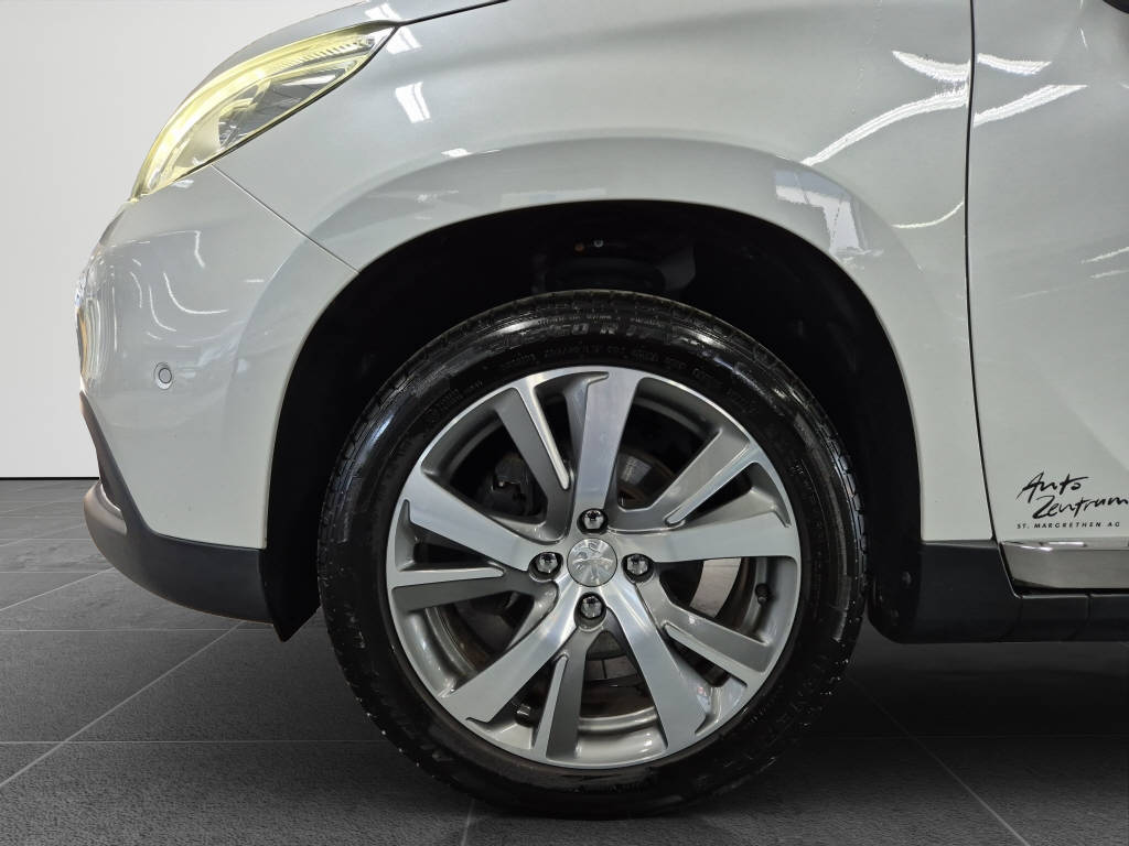 PEUGEOT 2008 1.6 BlueHDi Allure-image-5