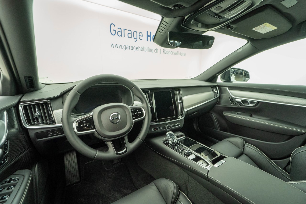 VOLVO V90 2.0 T8 TE Ultimate Dark eAWD-image-6