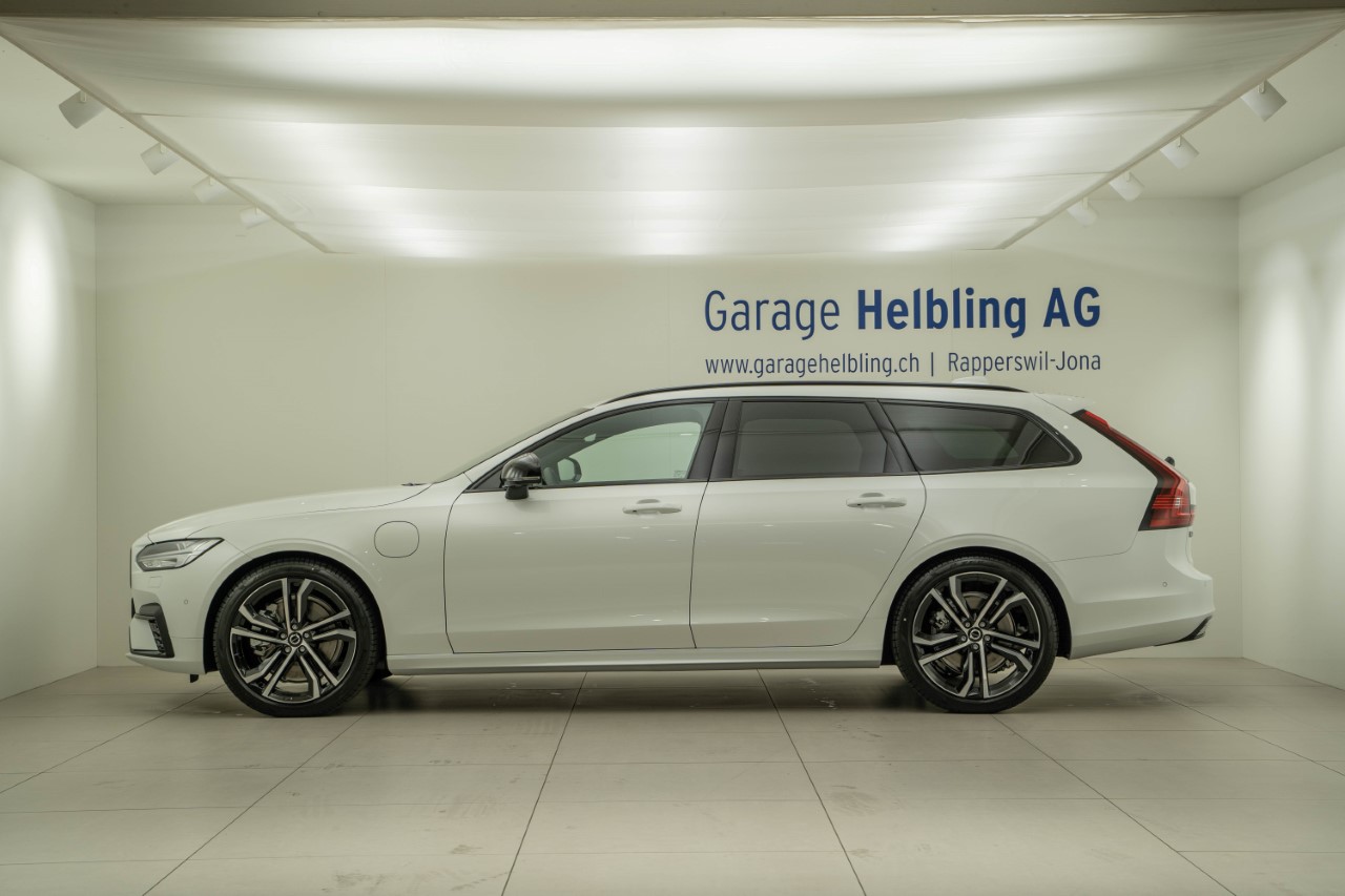 VOLVO V90 2.0 T8 TE Ultimate Dark eAWD-image-2