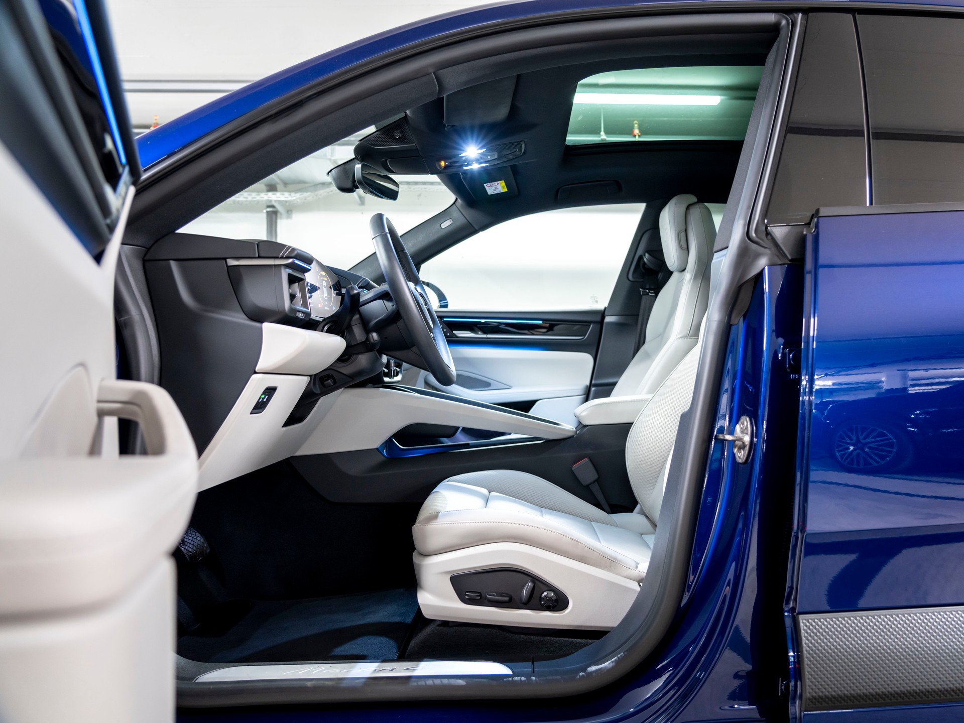 PORSCHE Macan 4 100kWh-image-12