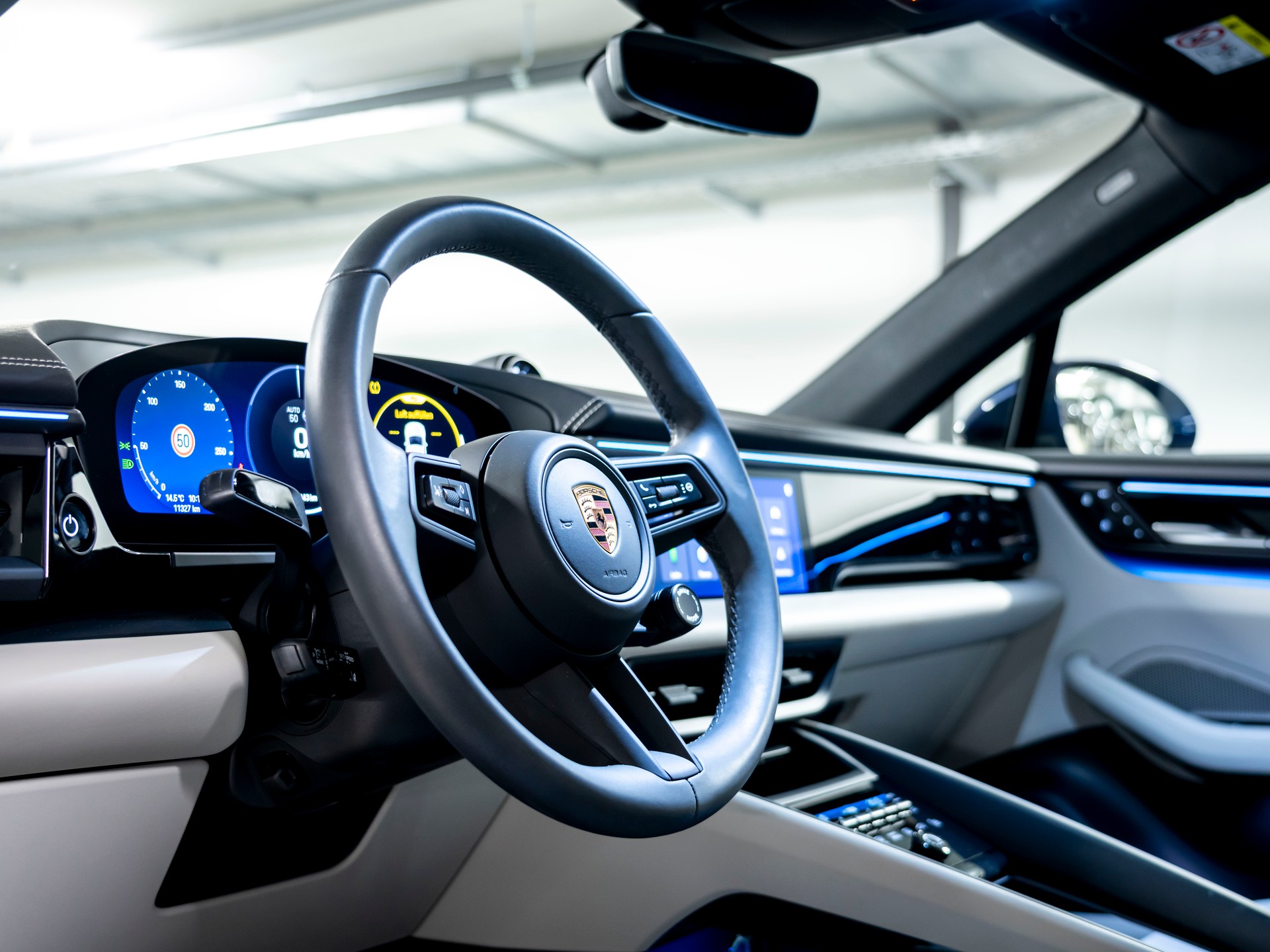 PORSCHE Macan 4 100kWh-image-14