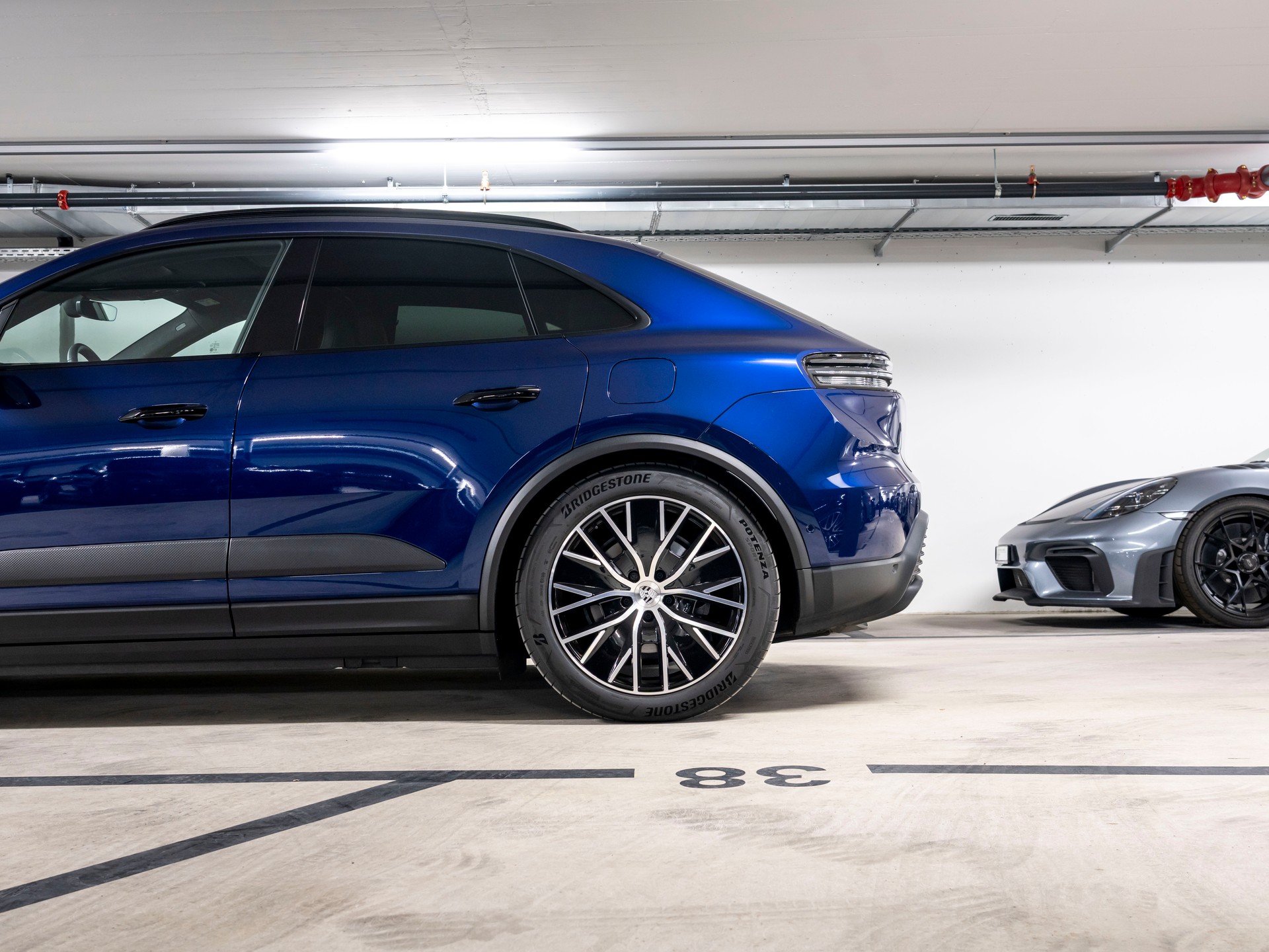 PORSCHE Macan 4 100kWh-image-4