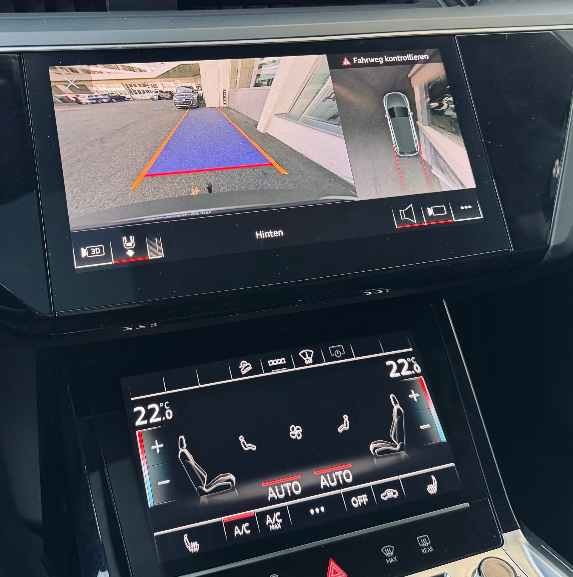 AUDI e-tron 50 quattro-image-16