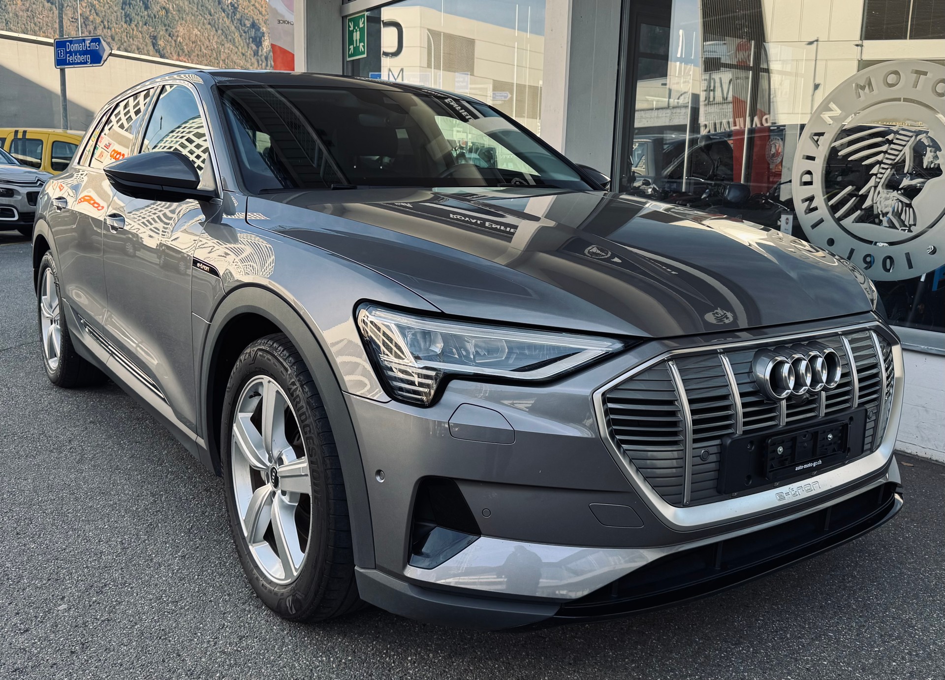 AUDI e-tron 50 quattro-image-0