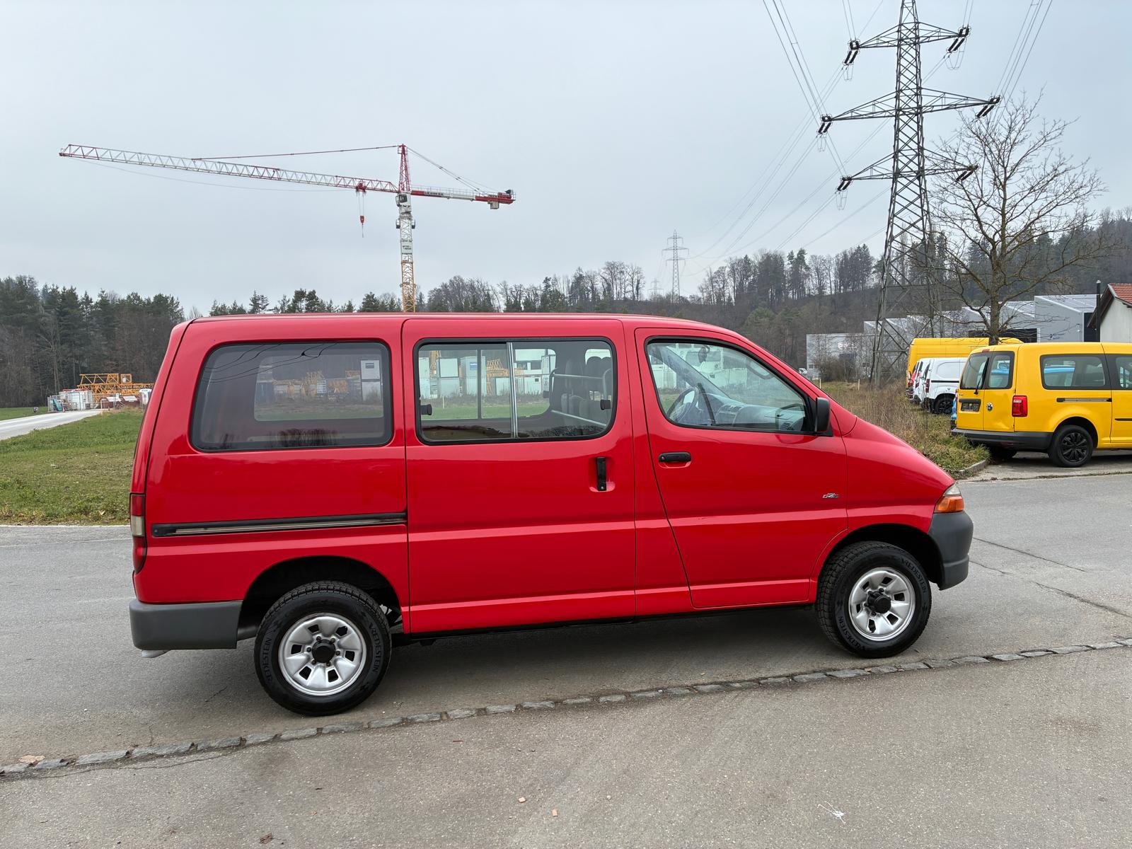 TOYOTA Hiace D-4D 4WD Van-image-2