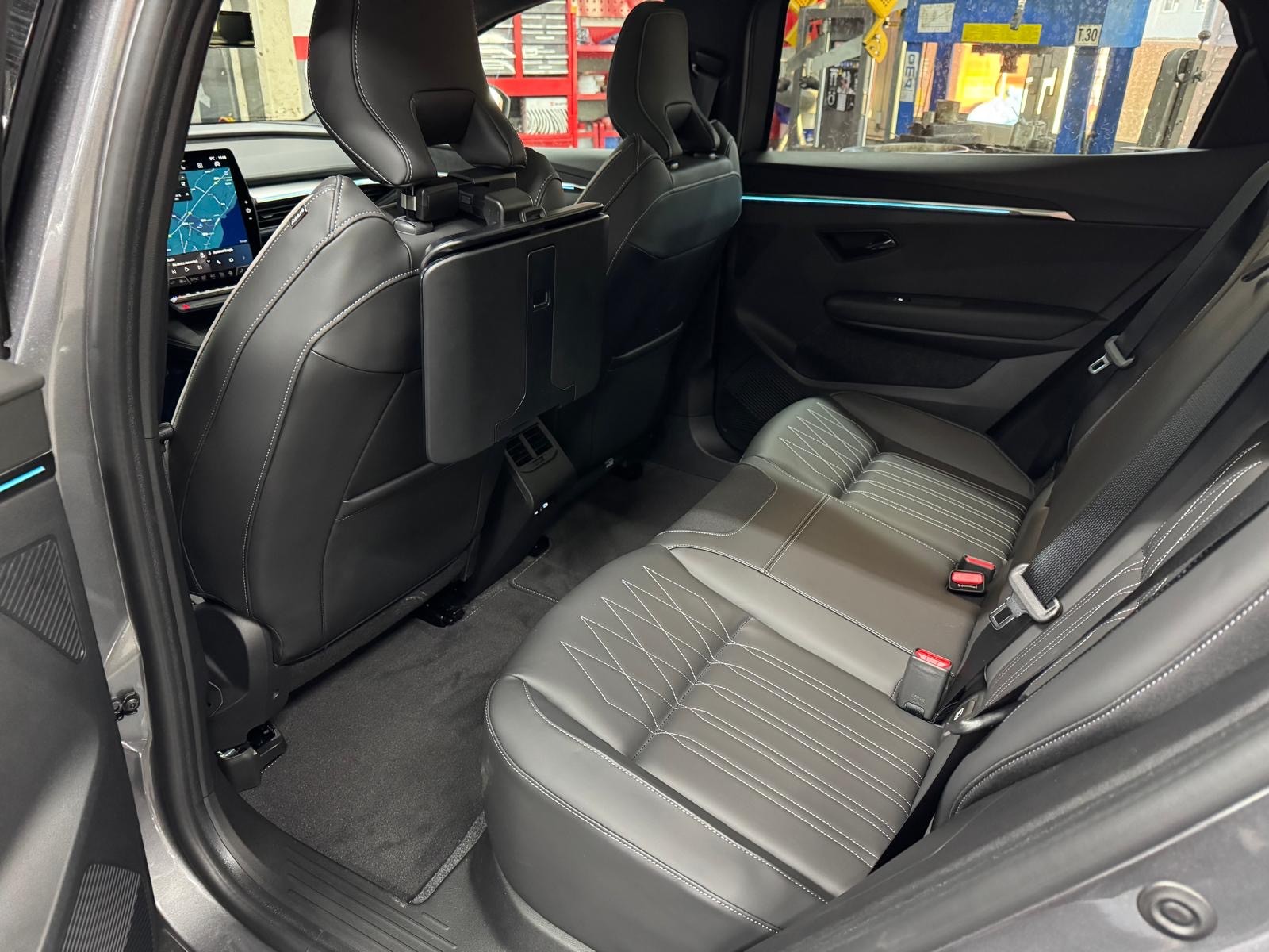 MITSUBISHI ECLIPSE CROSS-image-7