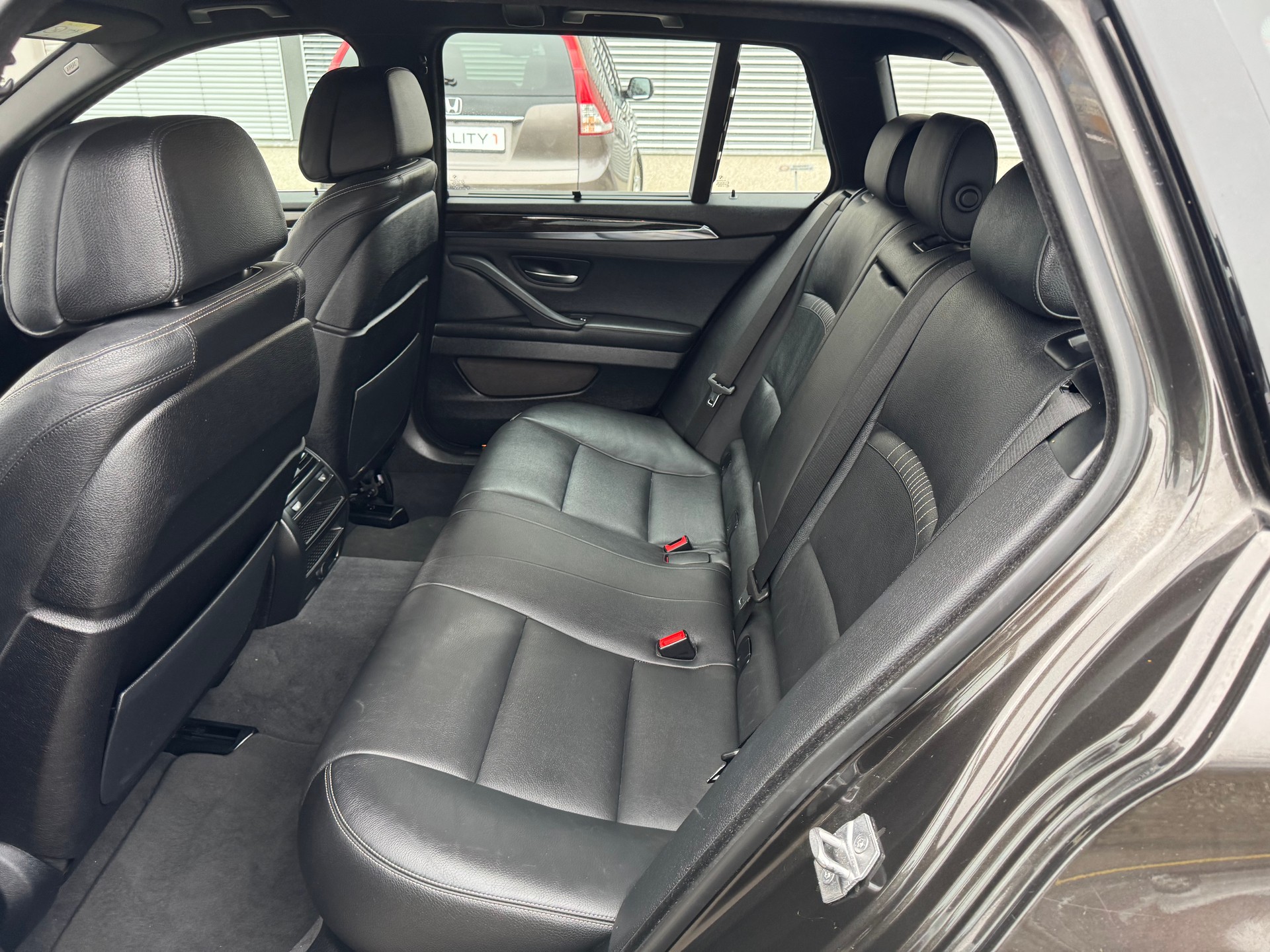 BMW 530d Touring xDrive Steptronic-image-8