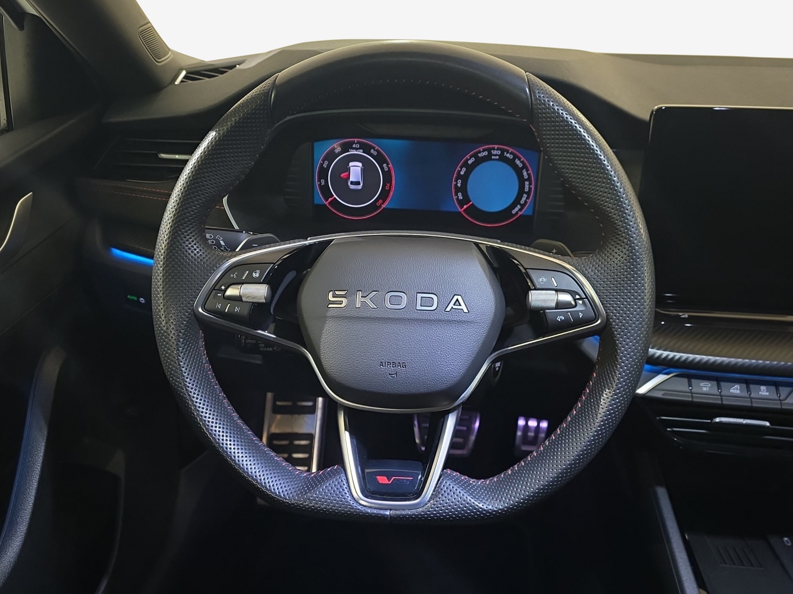 SKODA Octavia Combi 2.0 TSI DSG RS-image-9