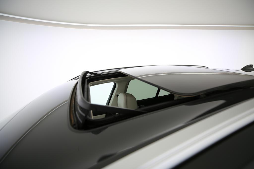 BMW X5 M50i xDrive-image-14