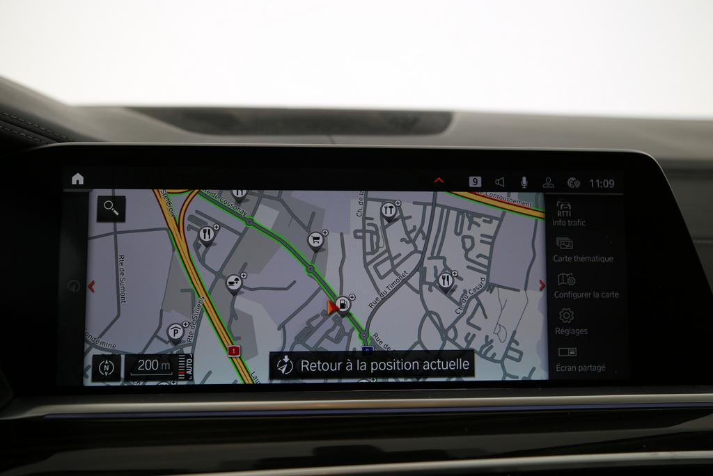 BMW X5 M50i xDrive-image-6