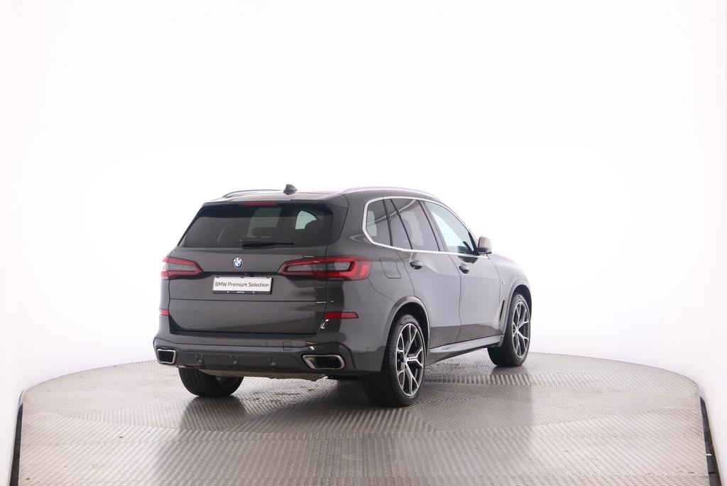 BMW X5 M50i xDrive-image-1