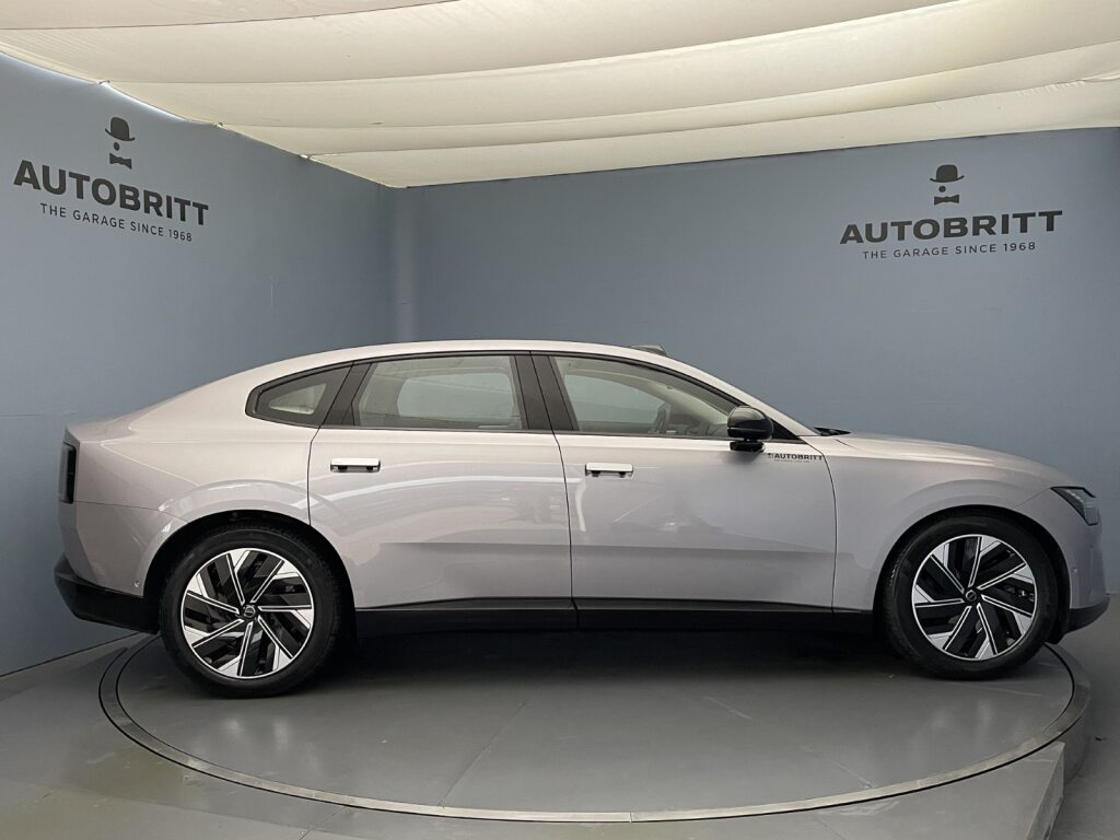 VOLVO ES90 Single Motor Extended Range Ultra-image-3