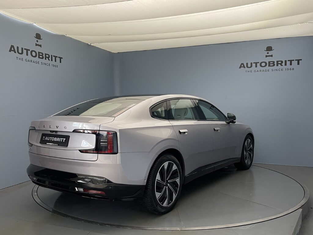 VOLVO ES90 Single Motor Extended Range Ultra-image-2