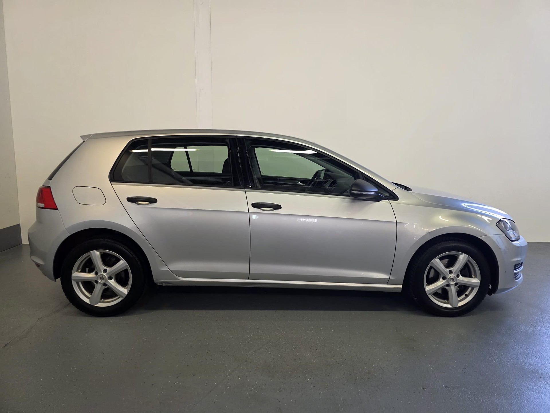 VW Golf 1.2 TSI Trendline DSG-image-5