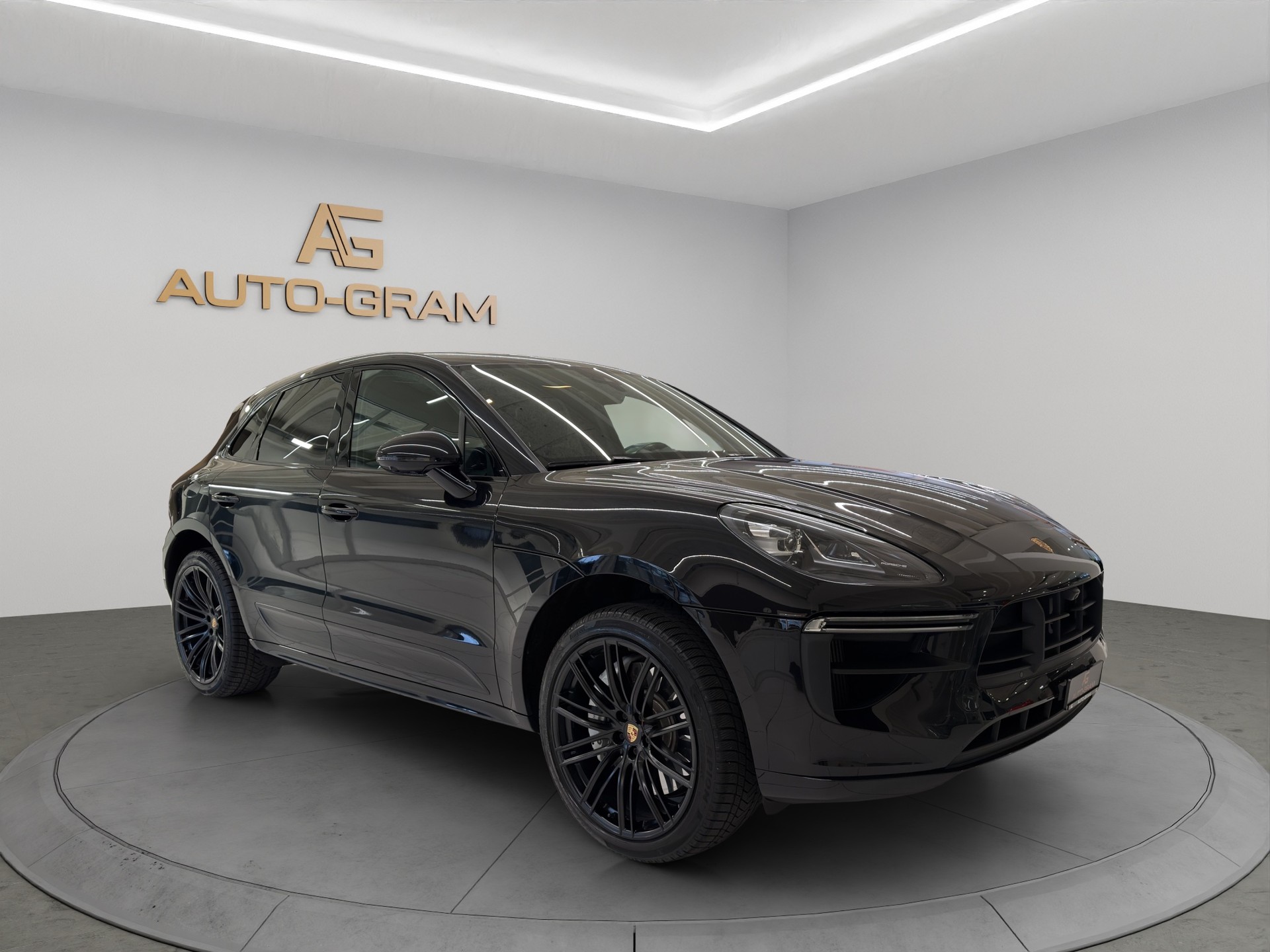 PORSCHE Macan Turbo PDK-image-6
