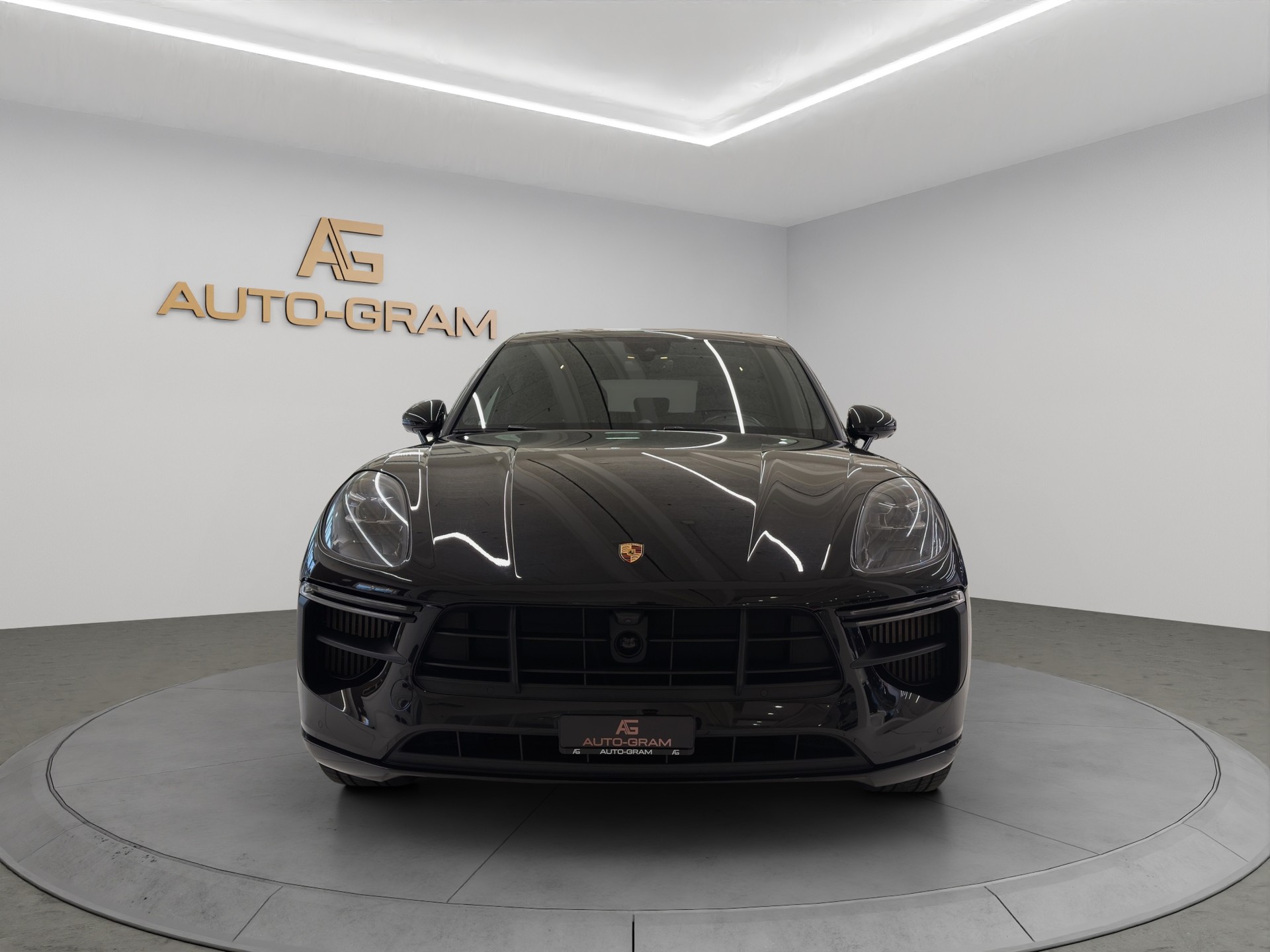 PORSCHE Macan Turbo PDK-image-7