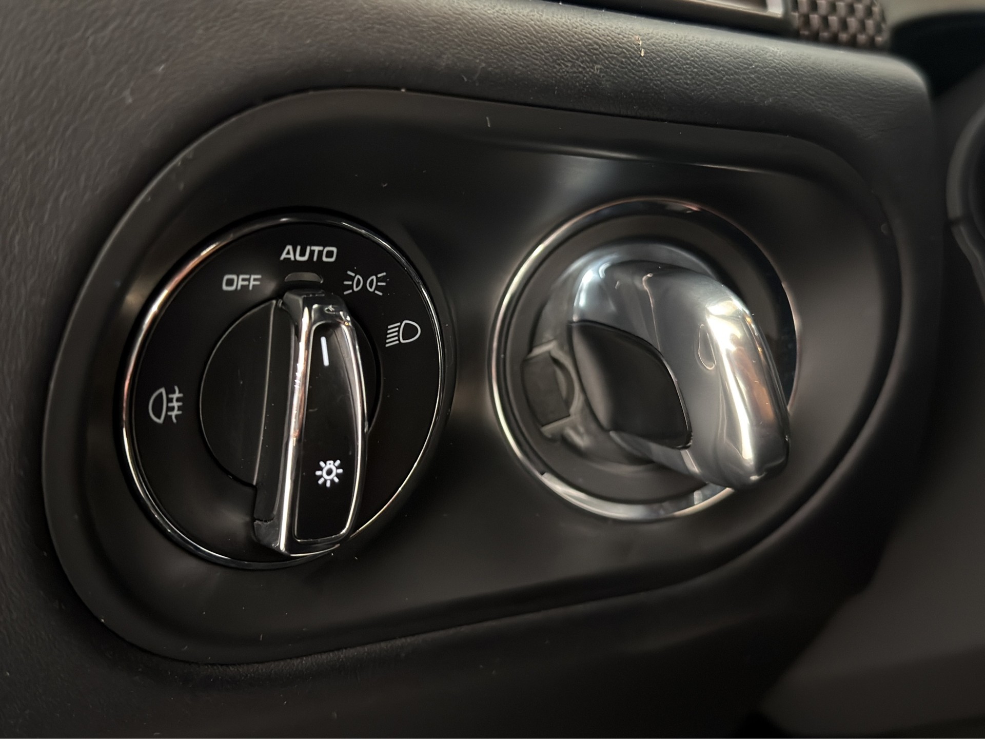 PORSCHE Macan Turbo PDK-image-25