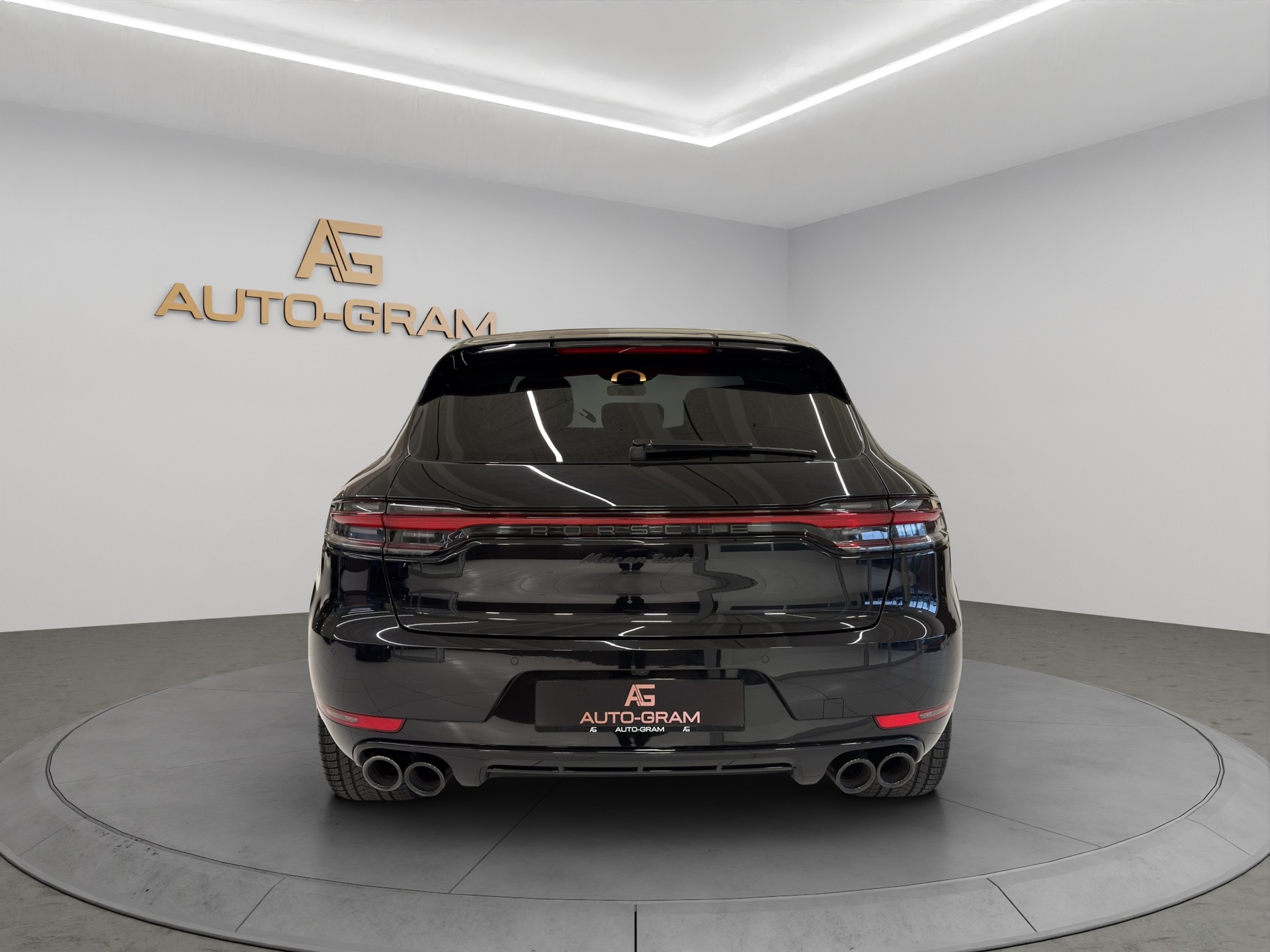 PORSCHE Macan Turbo PDK-image-3