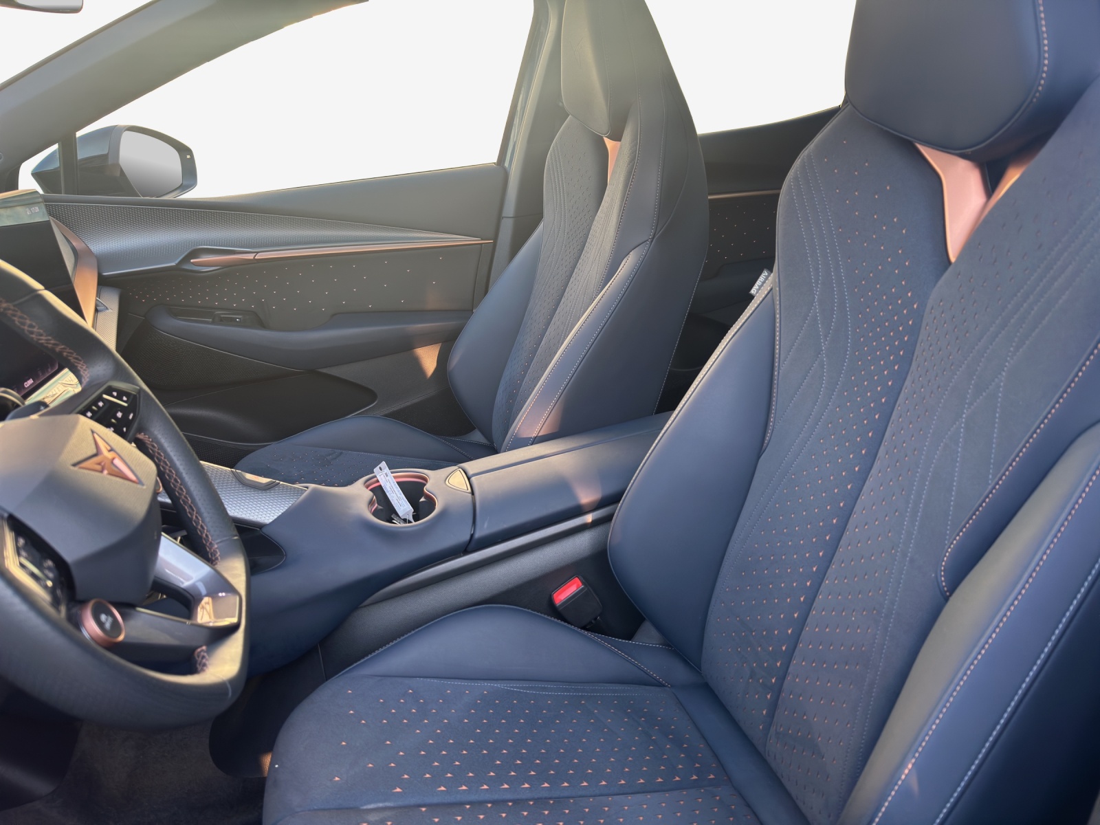 CUPRA Tavascan Type 9 77 kWh Adrenaline-image-8