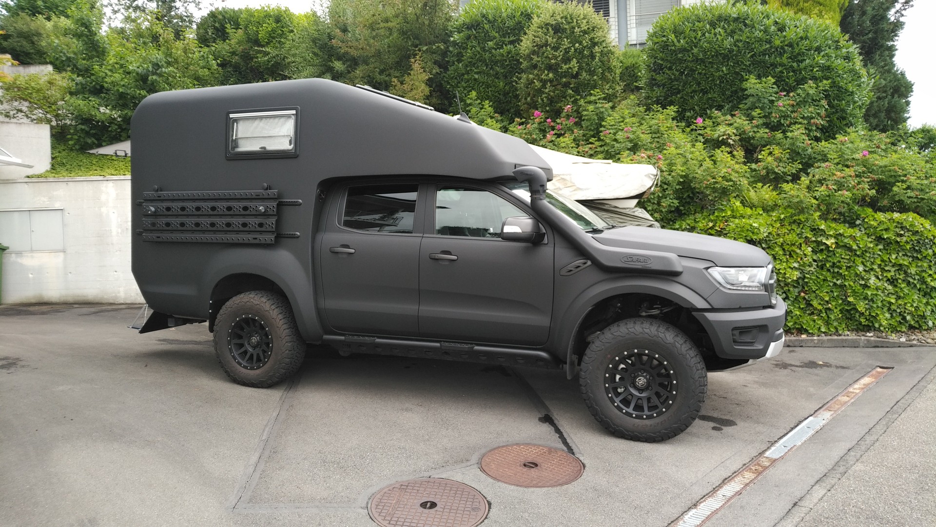 FORD Raptor-image-13