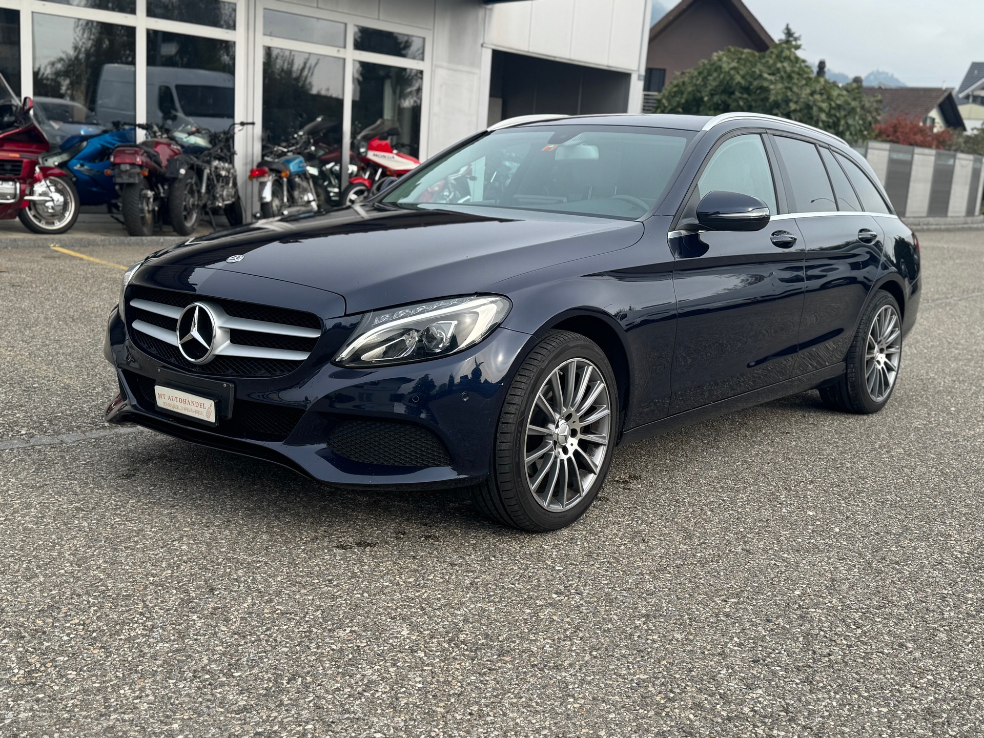 MERCEDES-BENZ C 220 d 9G-Tronic-image-0