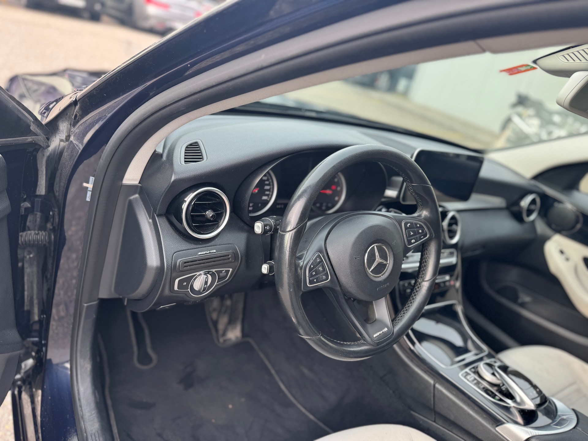 MERCEDES-BENZ C 220 d 9G-Tronic-image-6