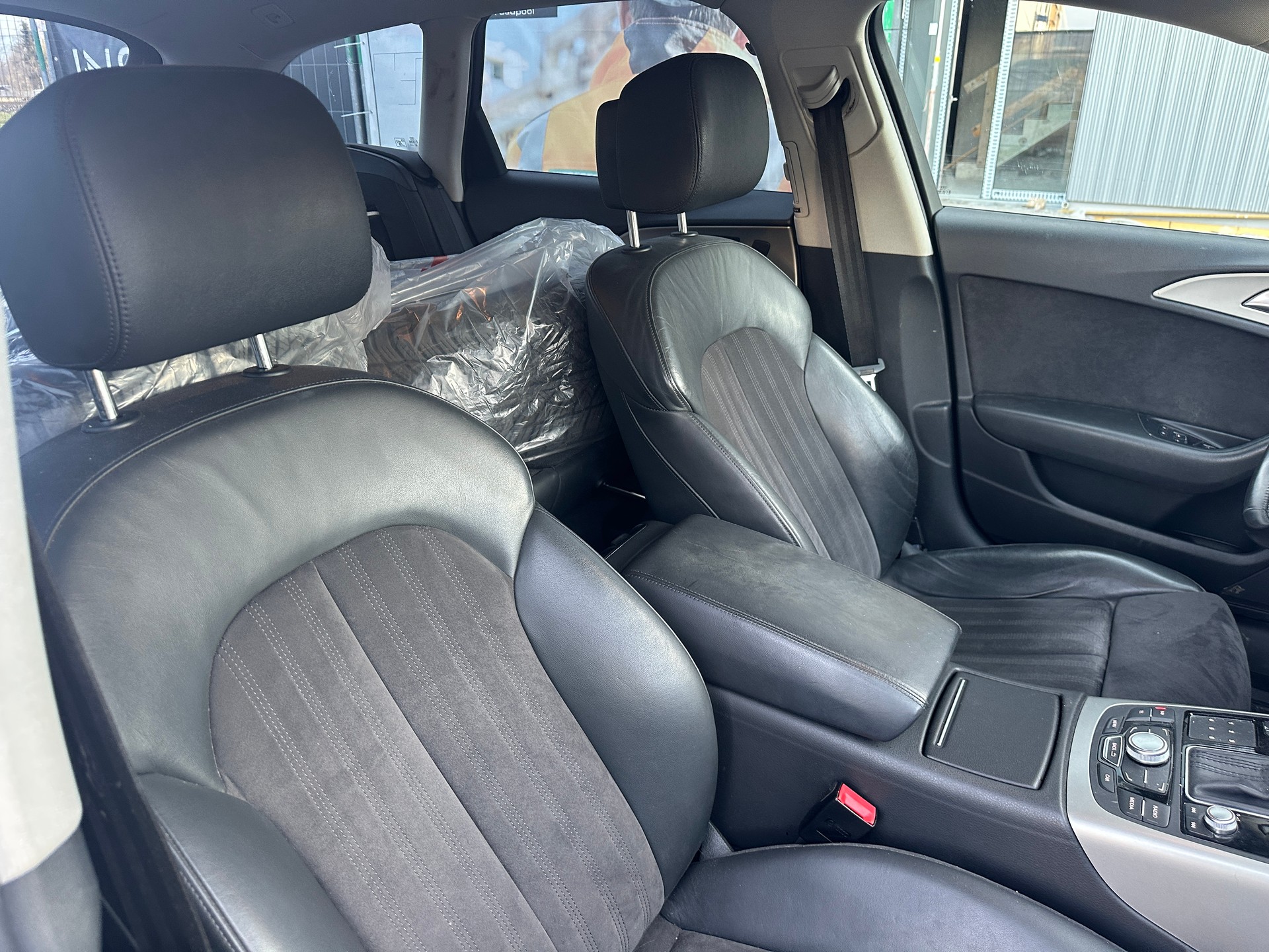 AUDI A6 Avant 3.0 TDI V6 quattro S-tronic-image-12