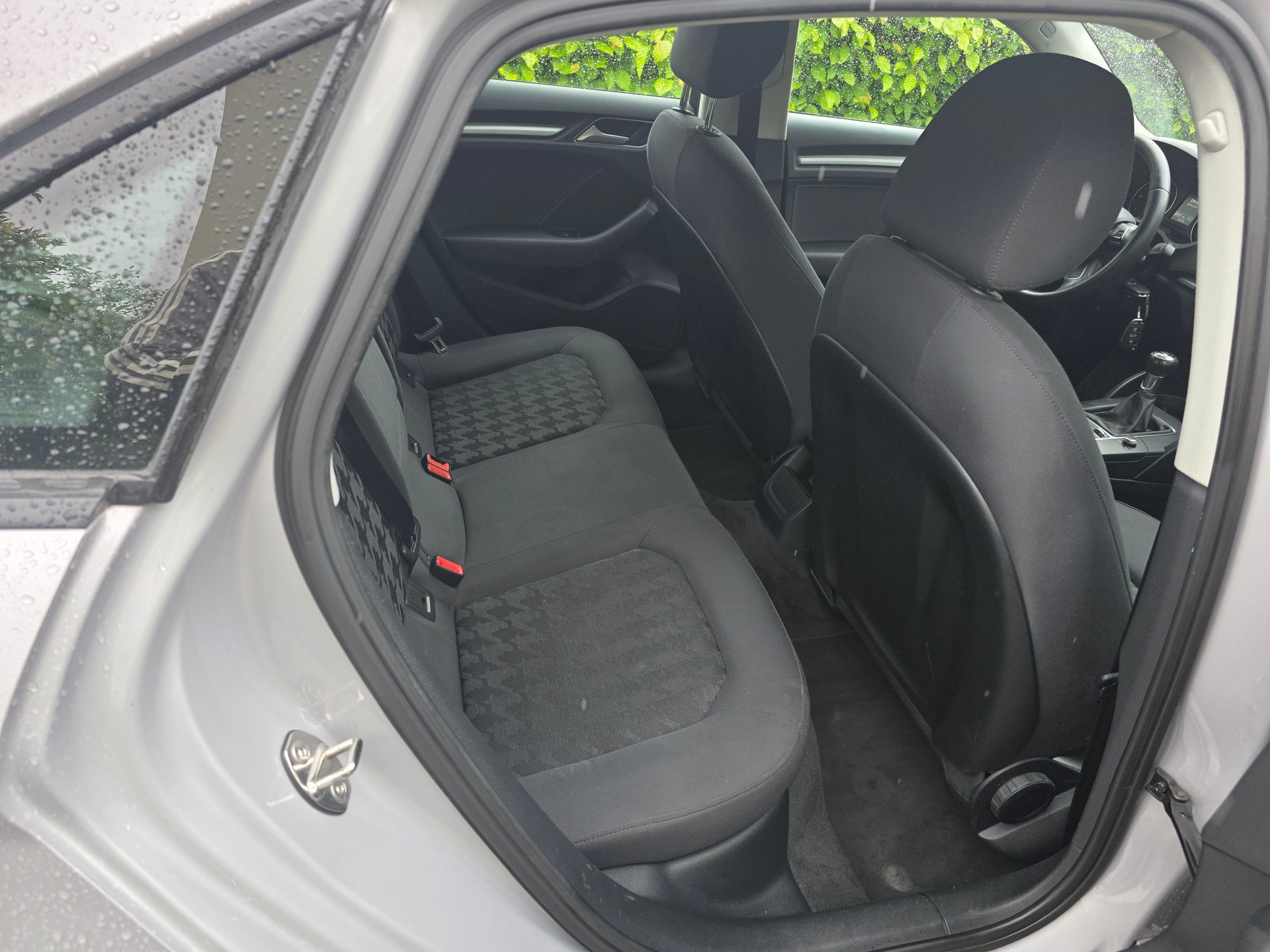AUDI A3 Limousine 2.0 TDI Attraction-image-13