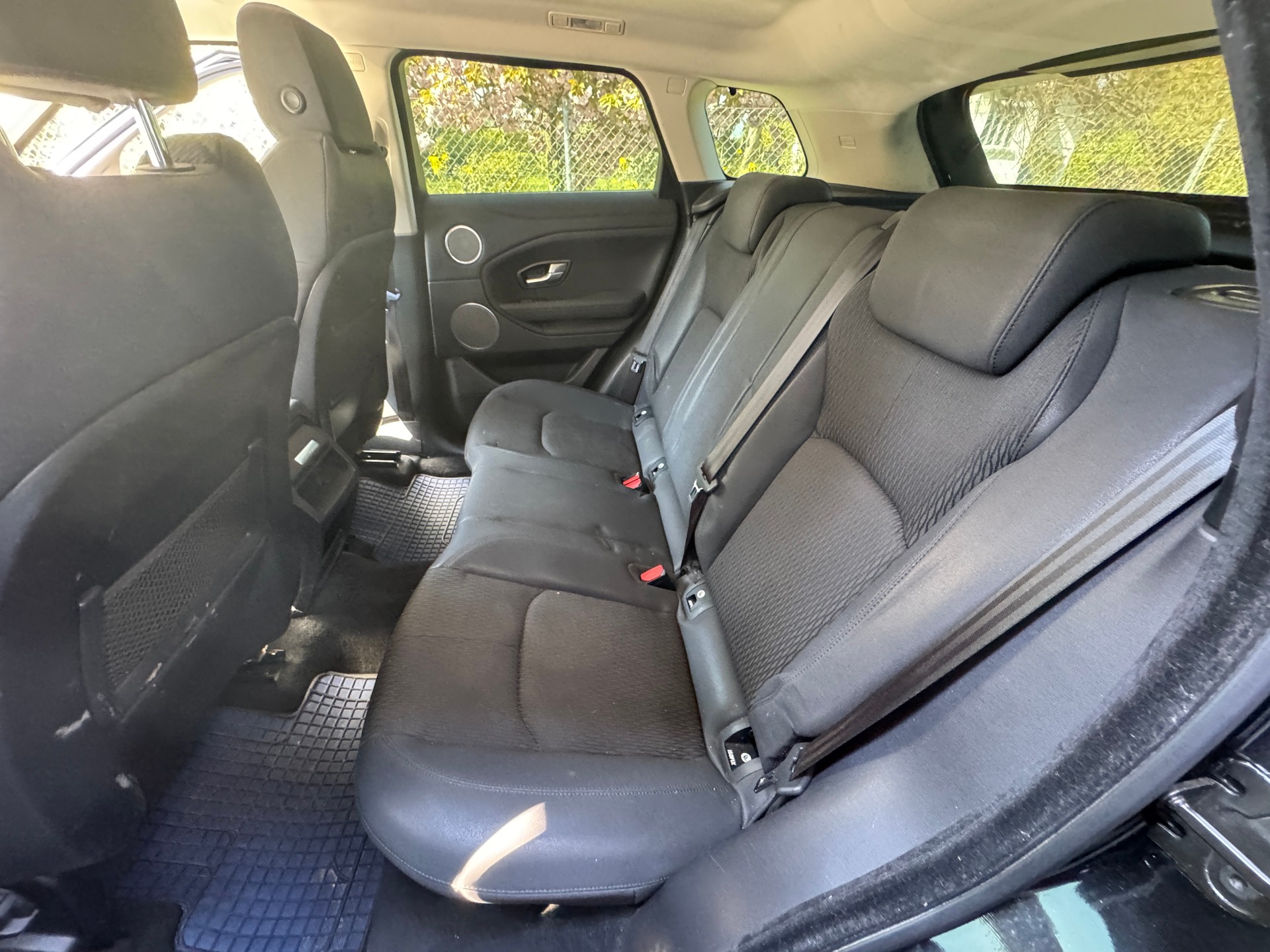 LAND ROVER Range Rover Evoque 2.0 TD4 Pure AT9-image-7