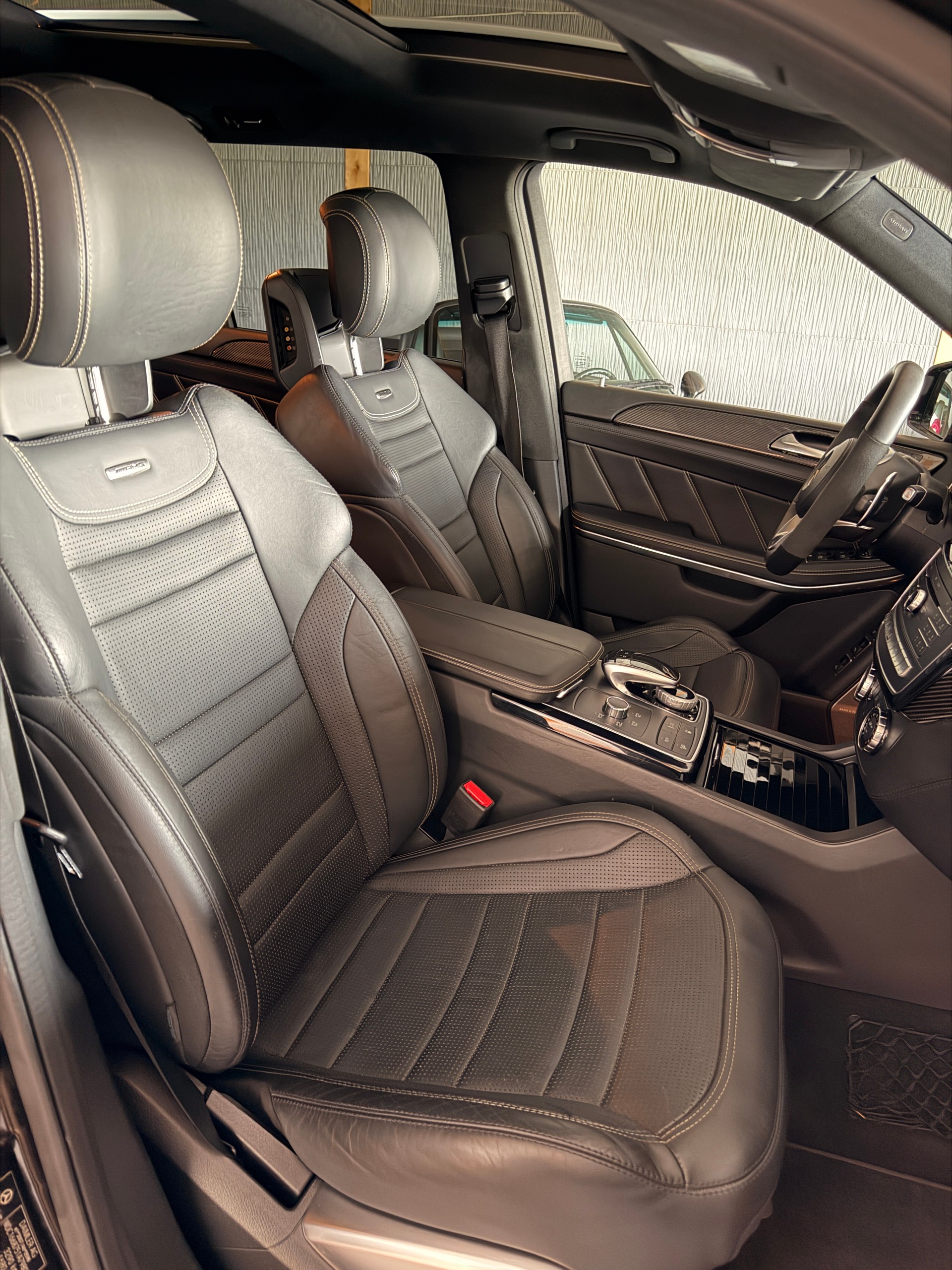 MERCEDES-BENZ GLS 63 AMG 4Matic Speedshift Plus 7G-Tronic-image-11