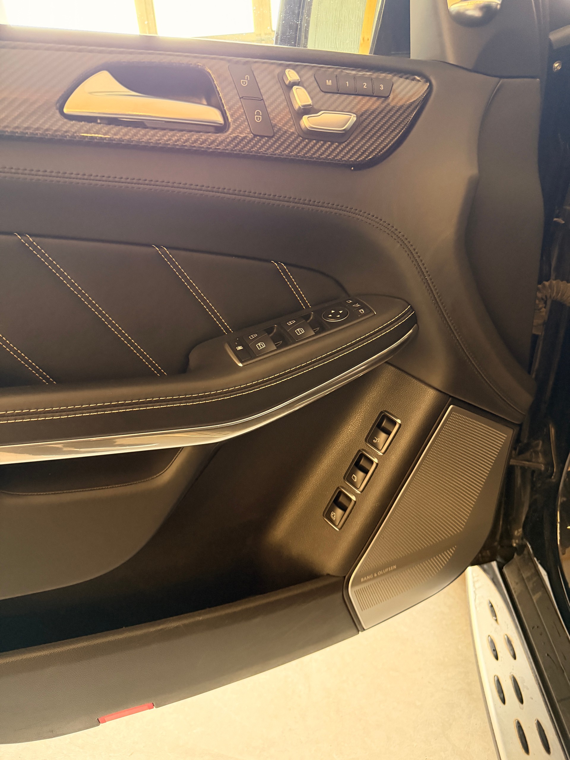 MERCEDES-BENZ GLS 63 AMG 4Matic Speedshift Plus 7G-Tronic-image-8