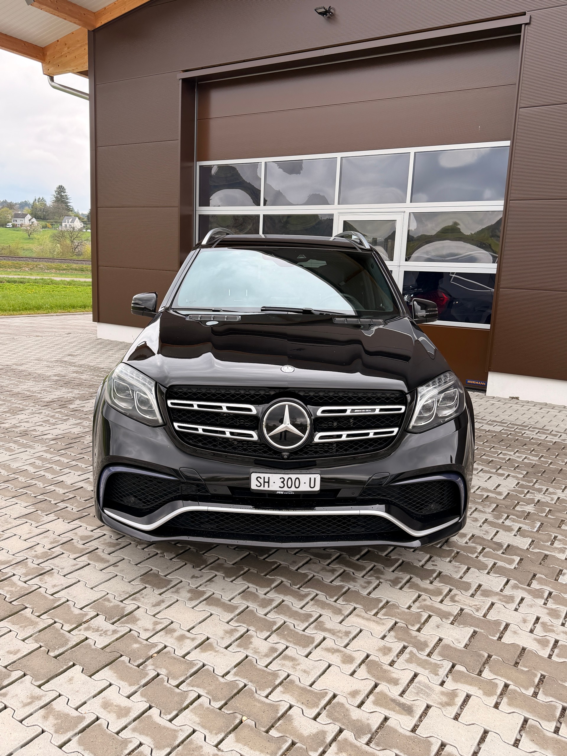 MERCEDES-BENZ GLS 63 AMG 4Matic Speedshift Plus 7G-Tronic-image-1