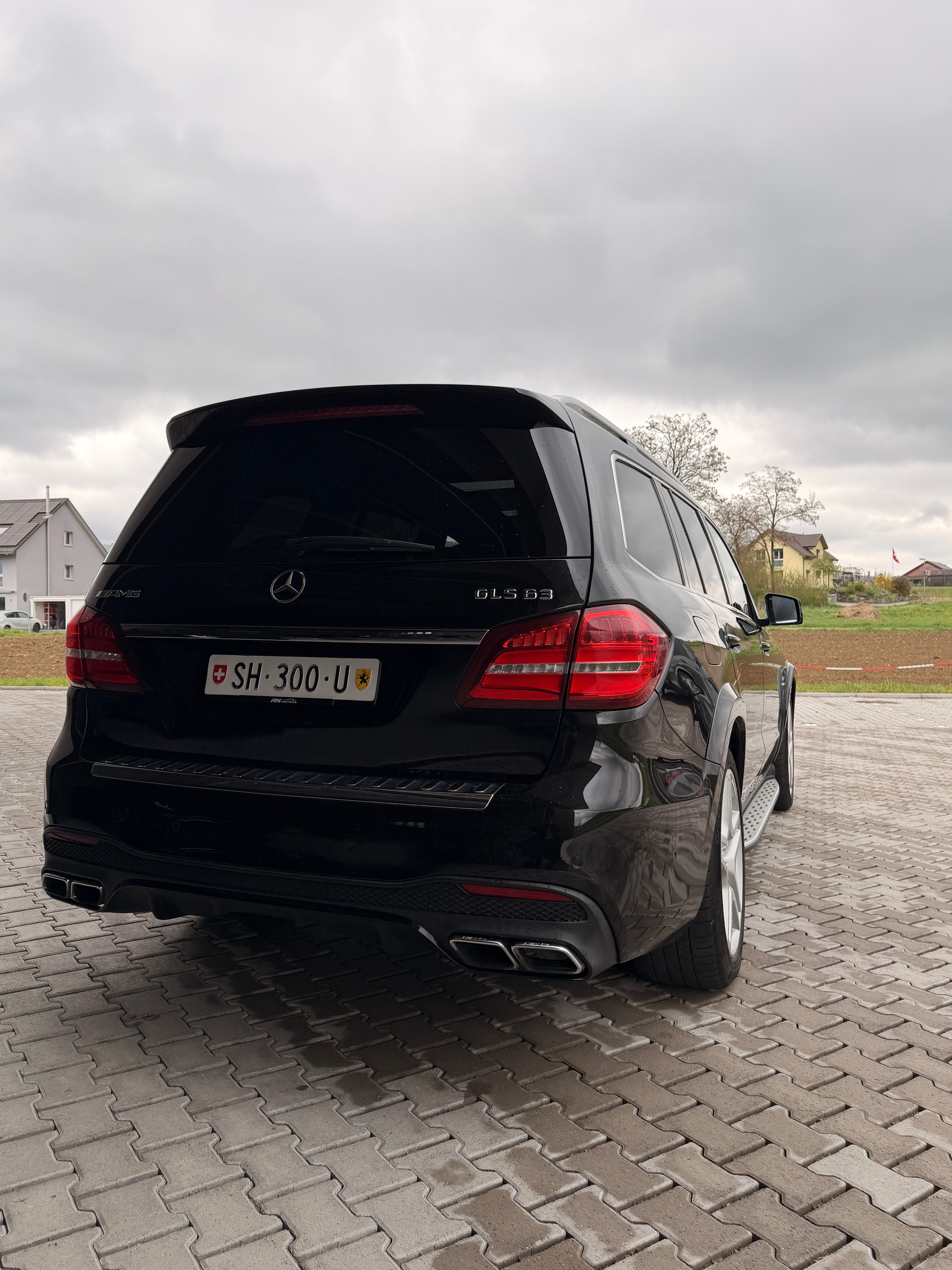 MERCEDES-BENZ GLS 63 AMG 4Matic Speedshift Plus 7G-Tronic-image-5