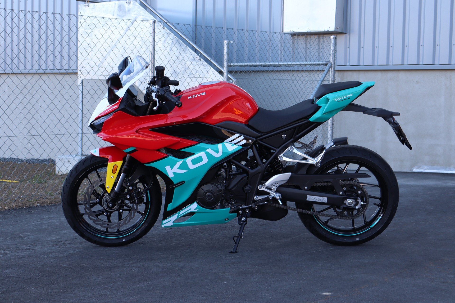 KOVE 350RR JEREZ ABS / TCS-showroom-element-3