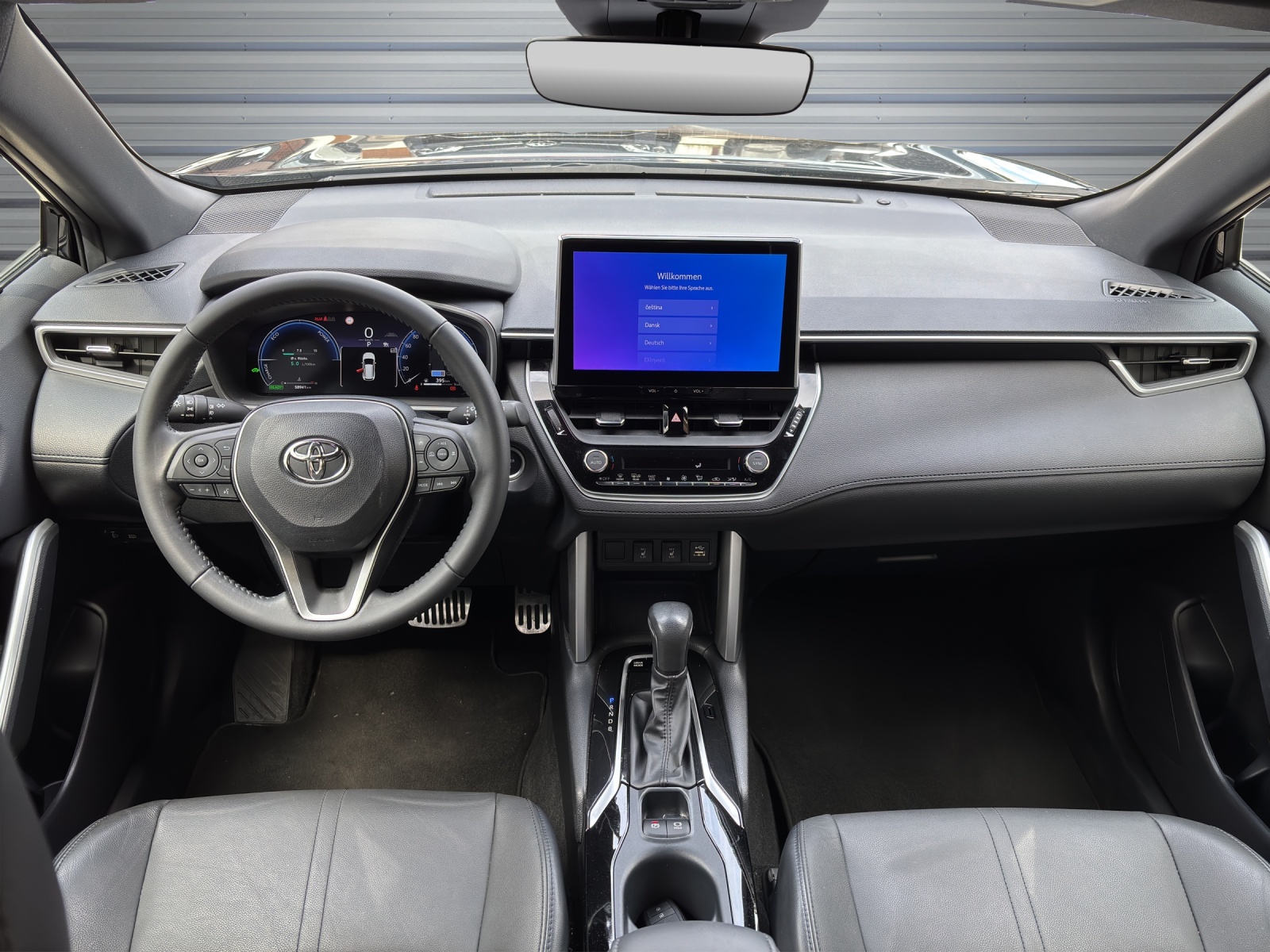 TOYOTA Corolla Cross 2.0 4WD Trend e-CVT-image-9